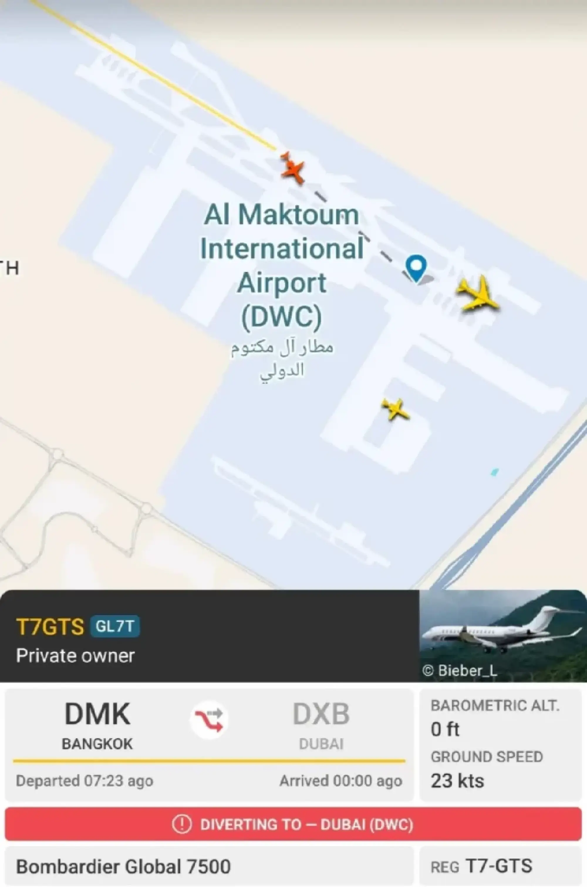 Thaksin explains sudden change of flight plans from Singapore to Dubai