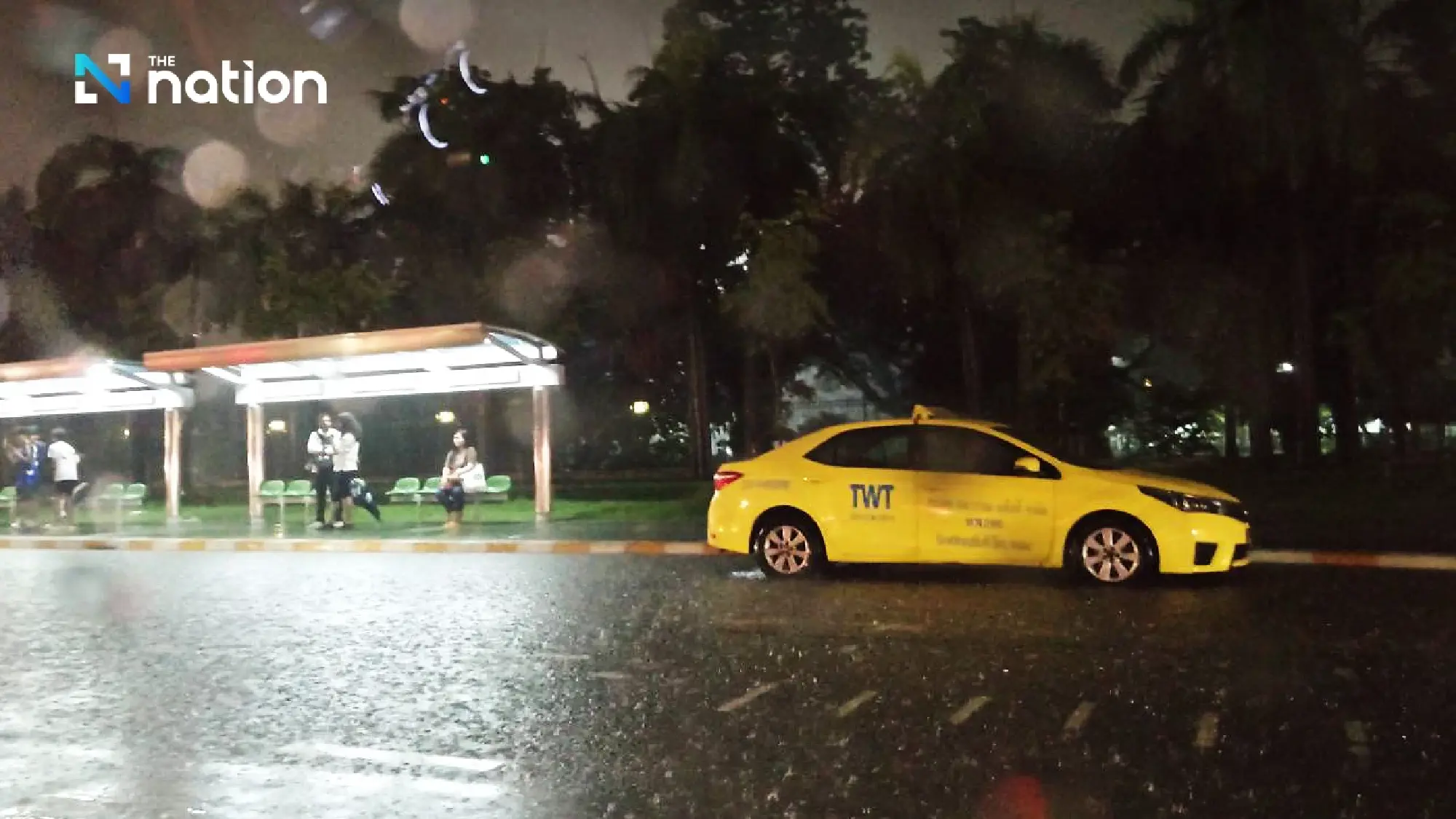 TMD warns of heavy rainfall nationwide, storm Bualoi makes landfall in Vietnam