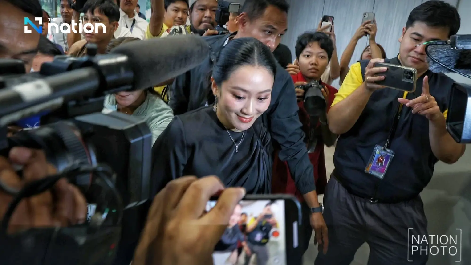 Paetongtarn insists Thaksin will return by Monday evening