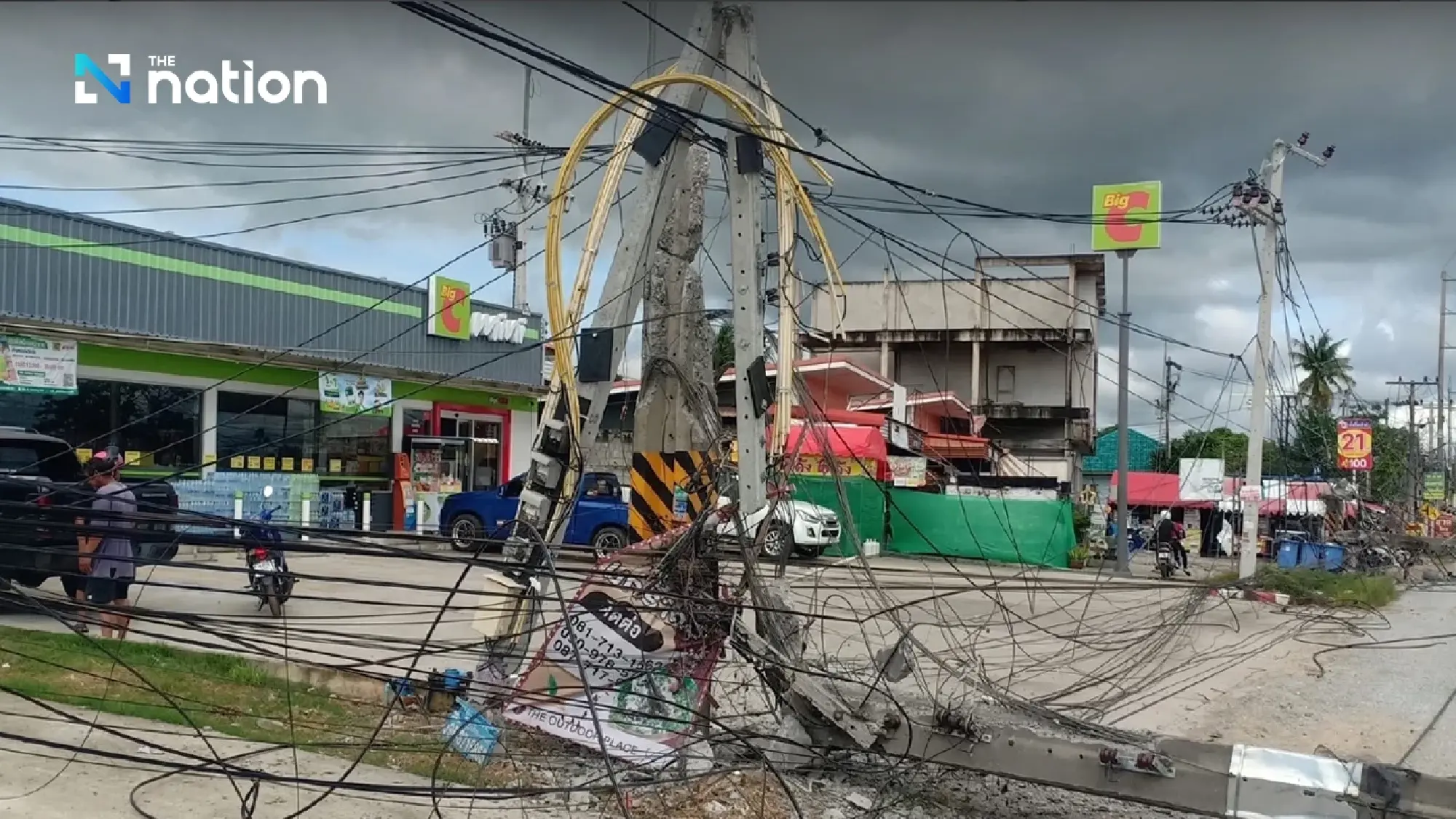 Road accident topples 12 power poles, blackout hits Chonburi