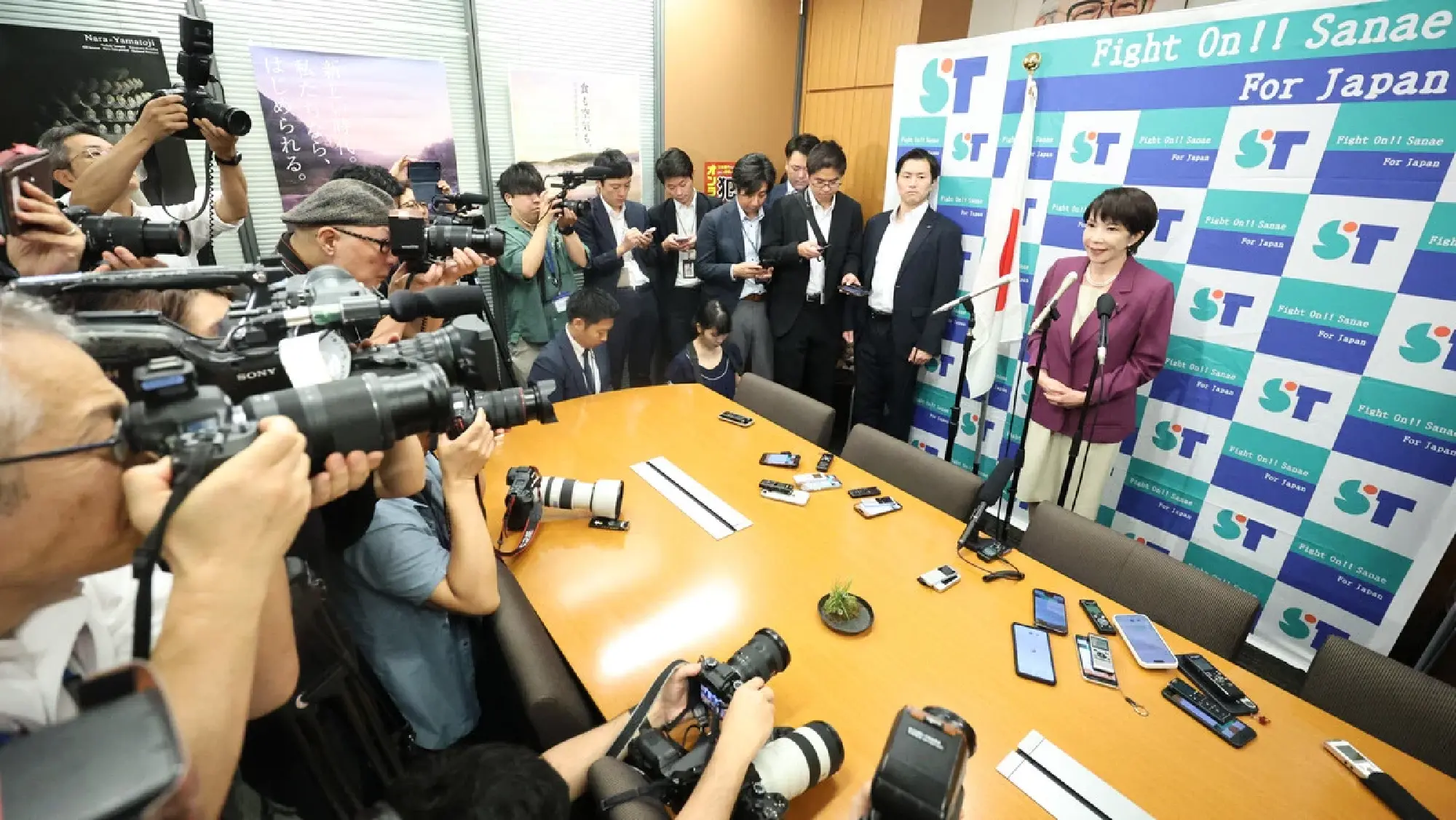 Attention paid to whom Aso, Kishida will back in LDP race