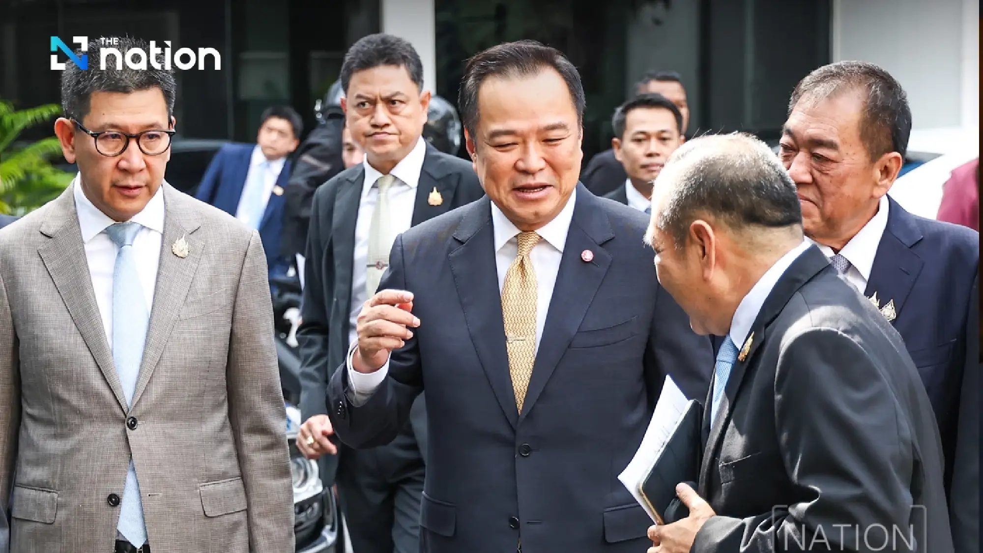 Ekniti discusses with new BOT governor on measures to manage strong baht