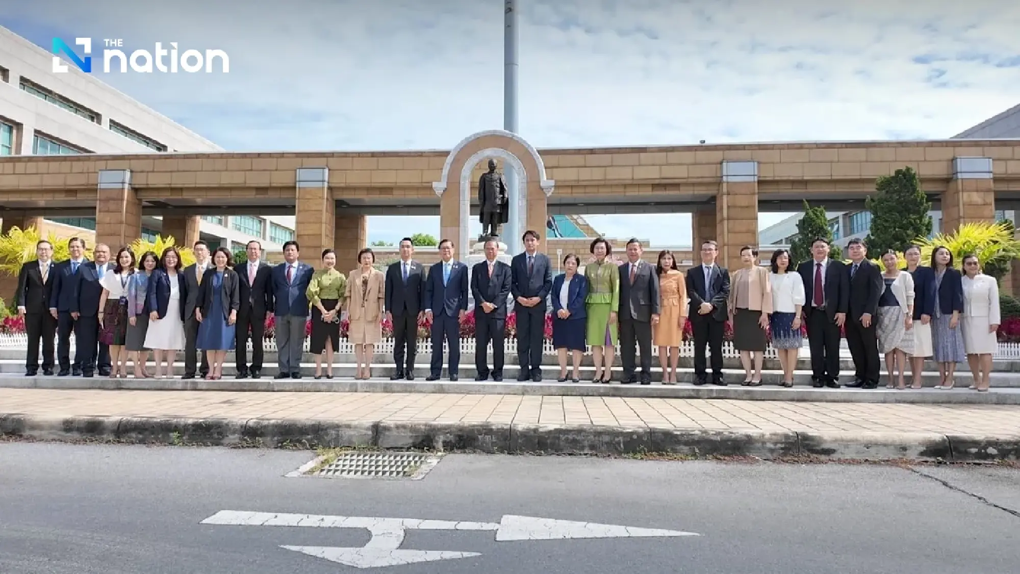 New Foreign Minister Sihasak takes office, meets officials, and heads to UNGA