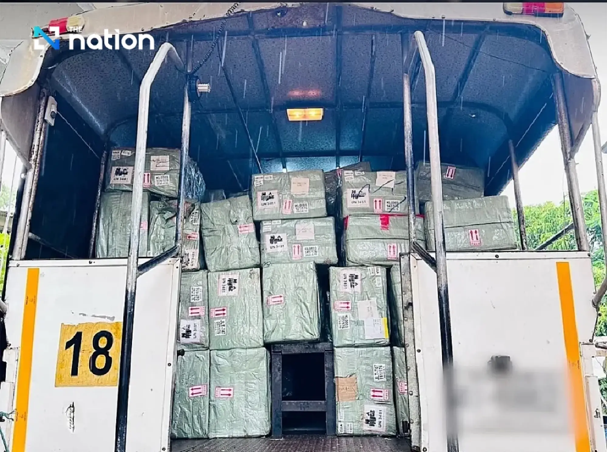 Police seize over 559,000 pieces of e-cigarettes and parts in Saraburi