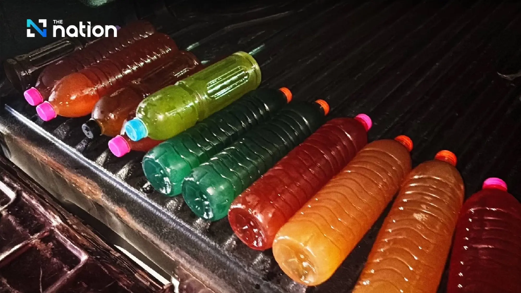 Ban on street sales of kratom leaves and tea near schools, with fines up to 50,000 baht