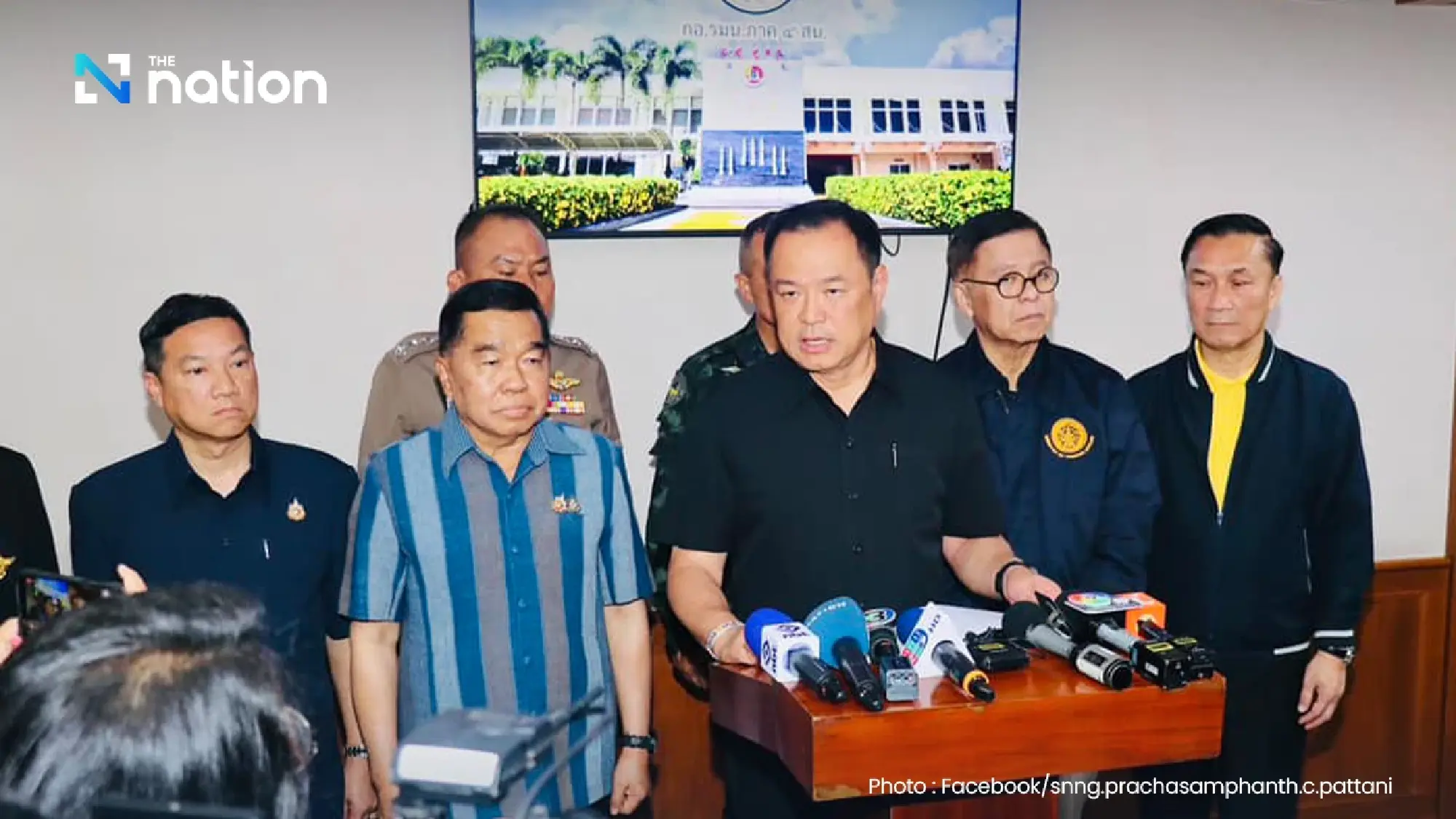 PM stresses peace and development in southern border provinces