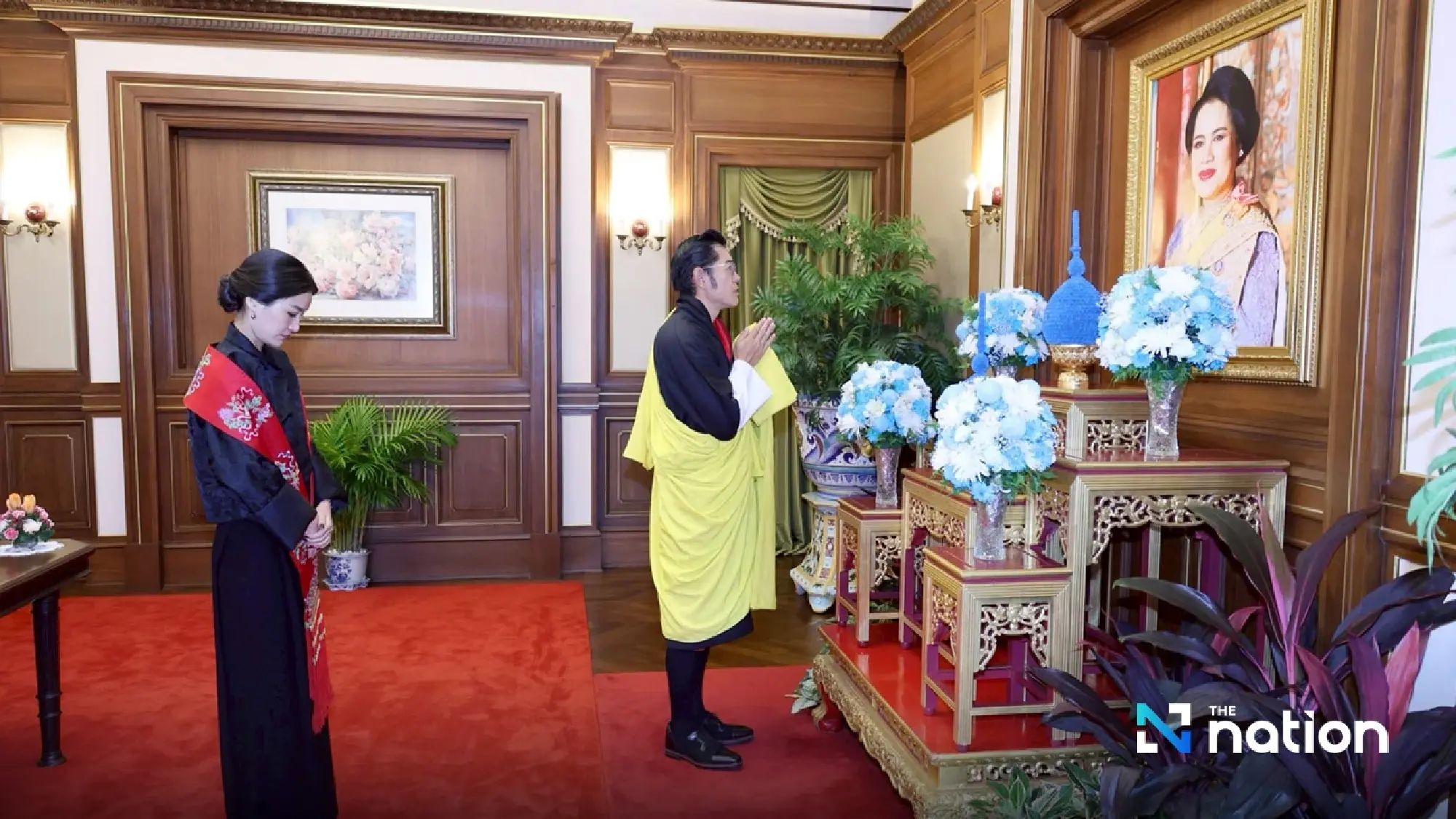 King Jigme and Queen Jetsun Pema of Bhutan pay respects to Queen Sirikit The Queen Mother