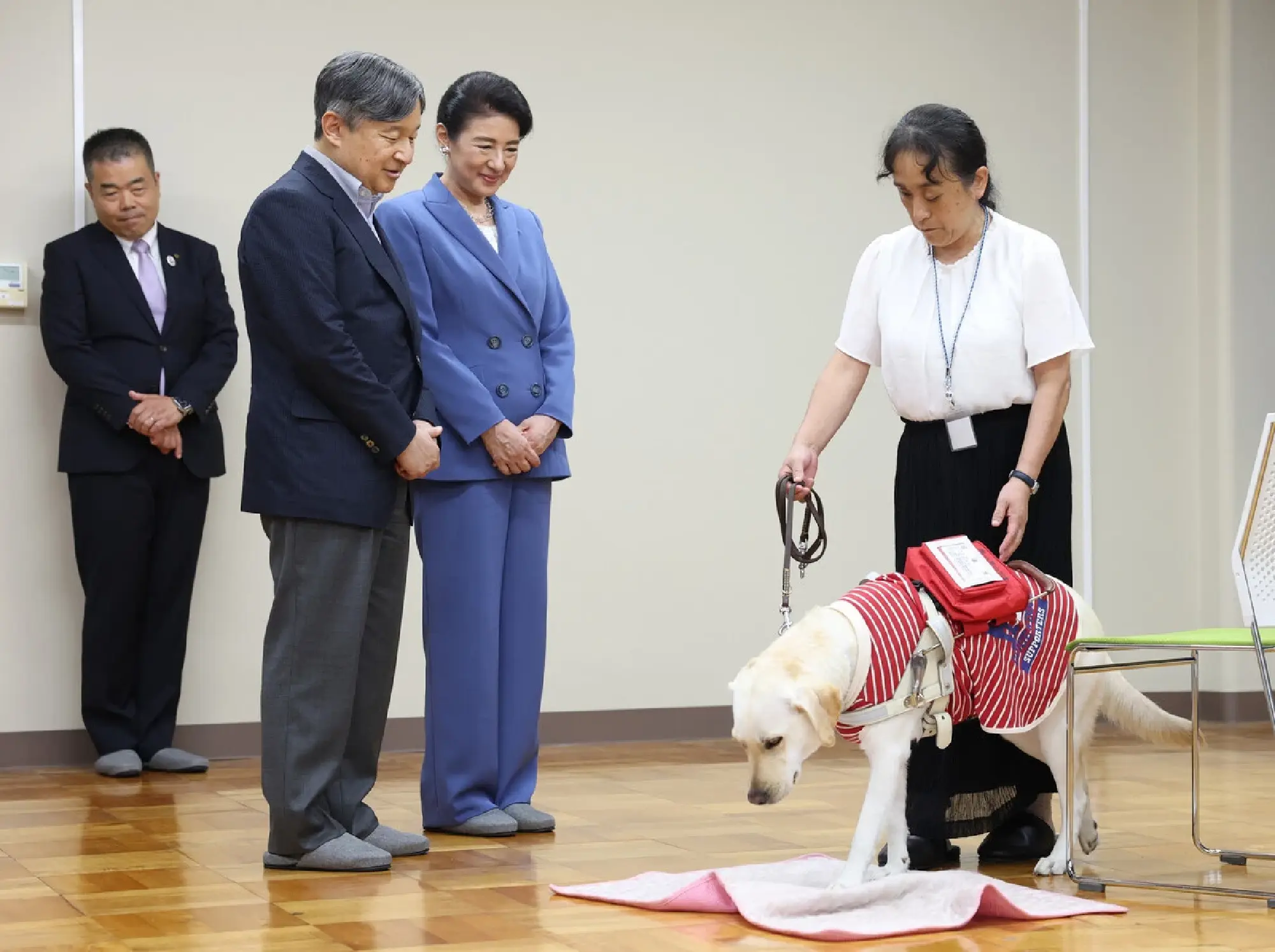 Japan Emperor, Empress visit school for visually impaired