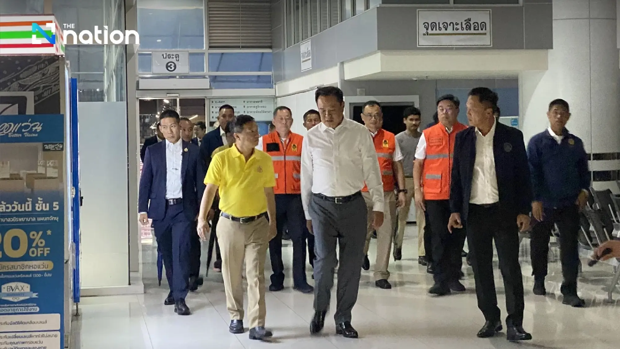 Anutin inspects sunken Samsen Road, vows safety before reopening