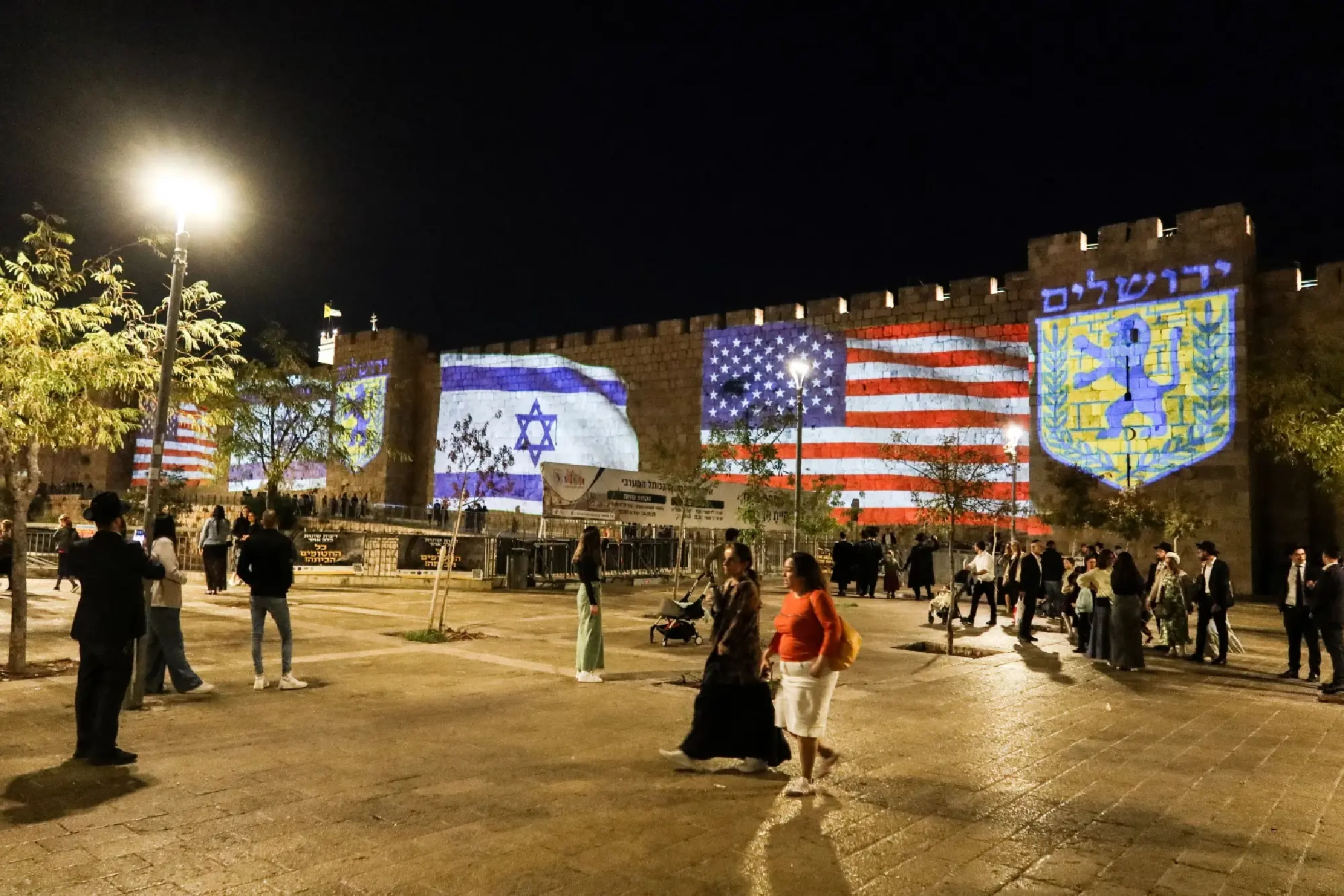 Trump pushes Gaza peace deal amid unresolved disputes