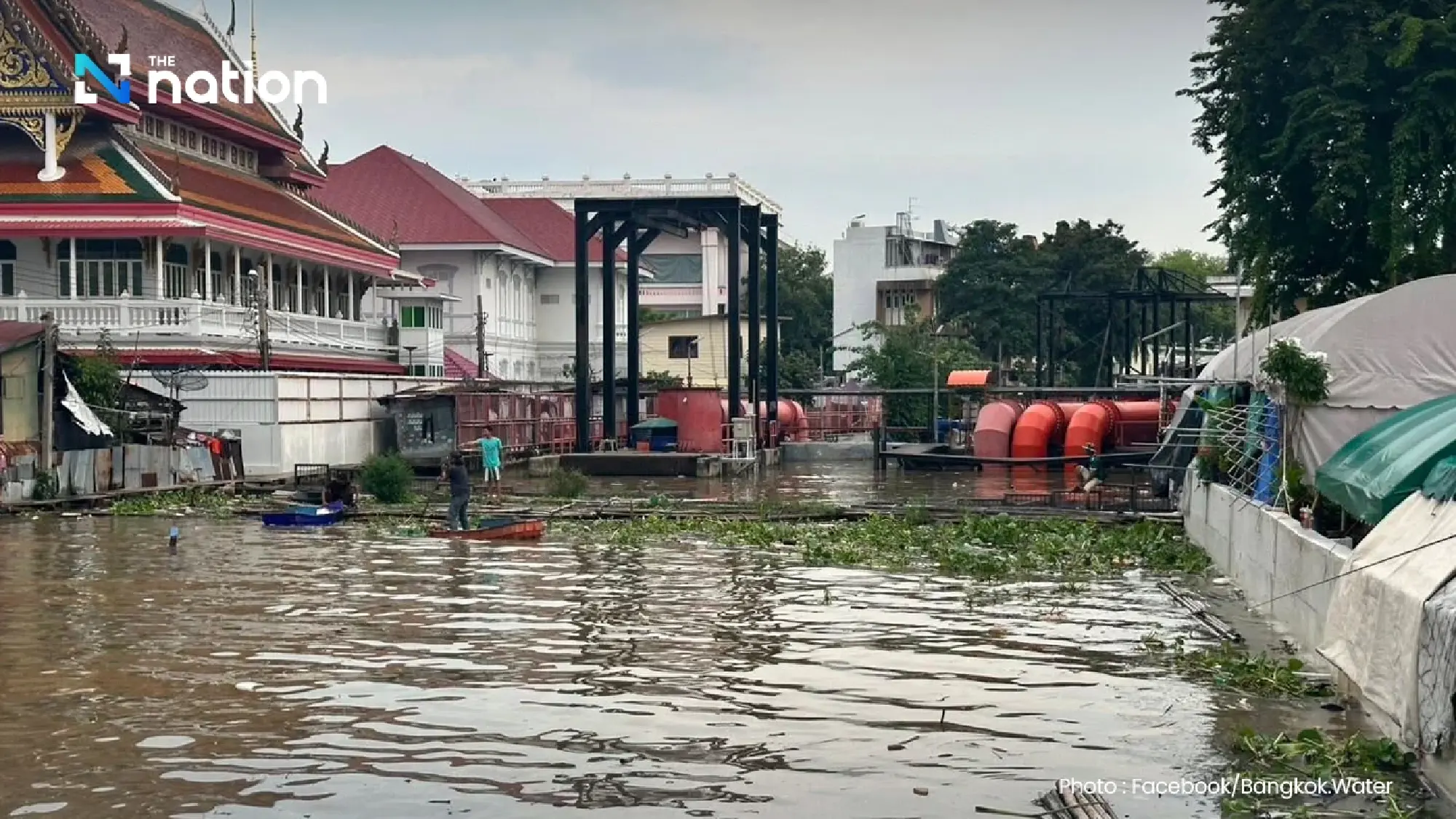 Heavy rain and strong winds cause flooding and fallen trees across Bangkok, disrupting traffic