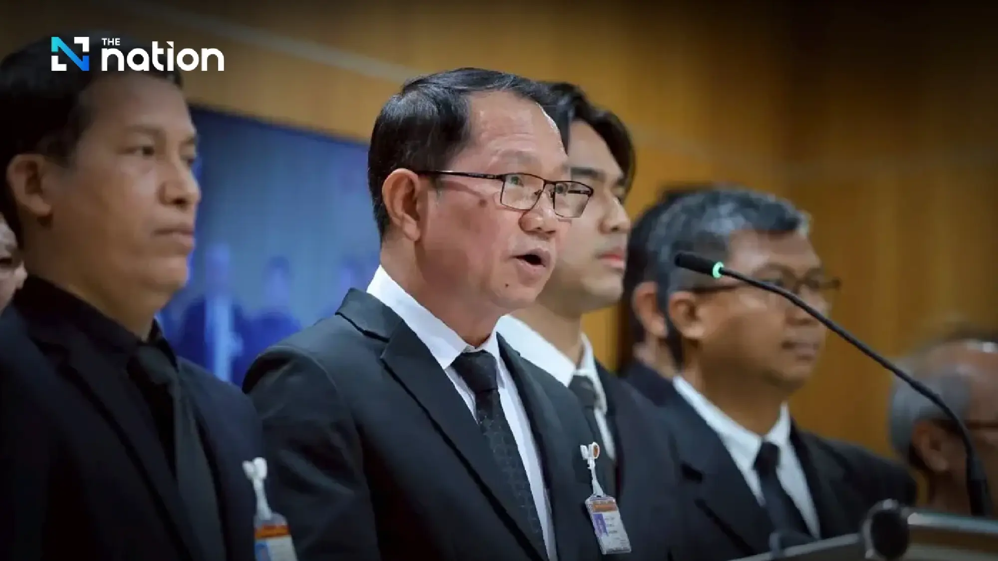 Labour protection bill passes committee, cuts hours and boosts holidays