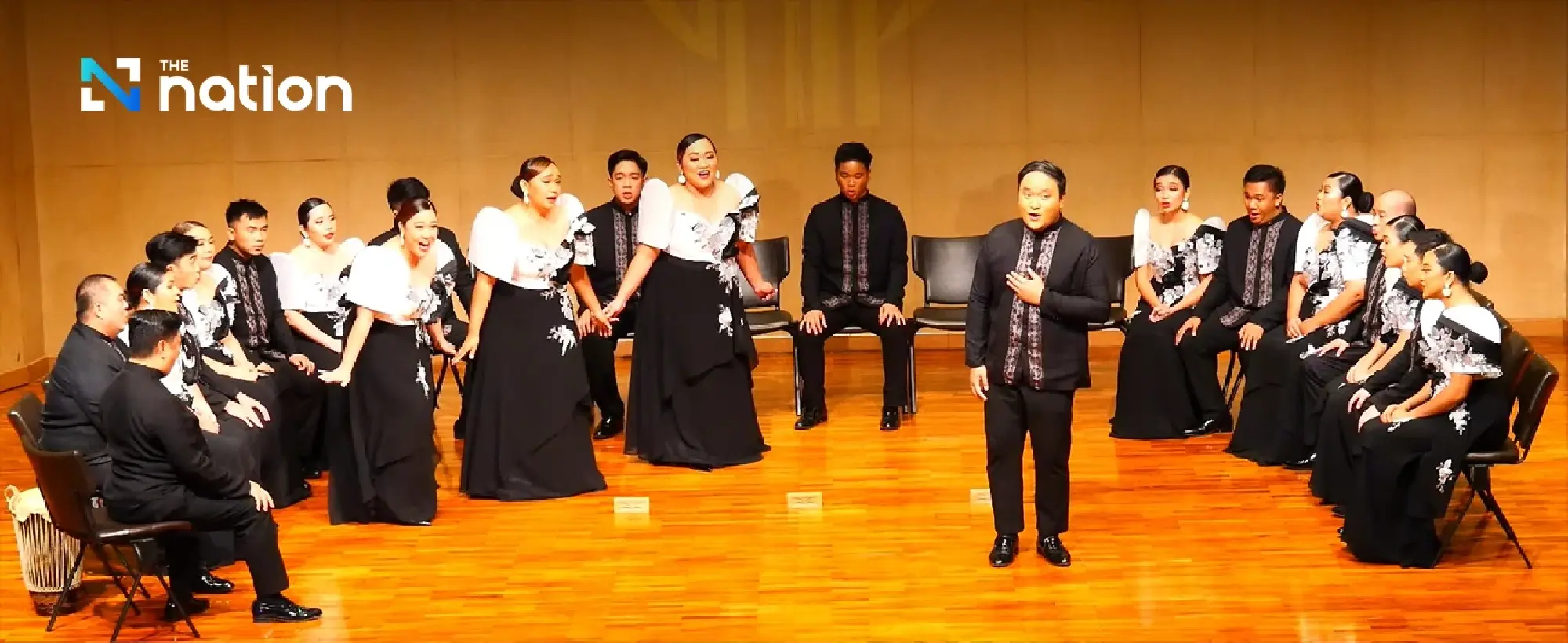 Philippine Madrigal Singers honour Thai music legend Khun Kamala Sukosol in Bangkok performance