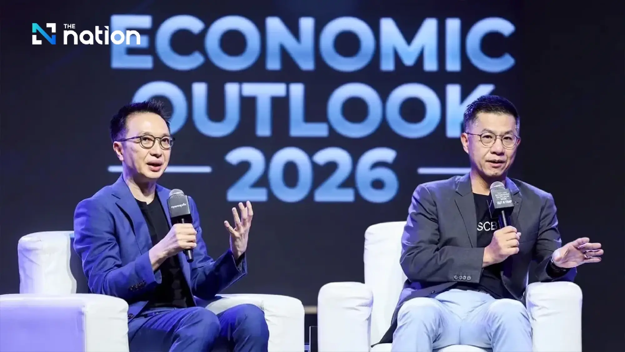 (from left) Tanyapong Thanmavaranukupt and Punnamas Vichitkulwongsa