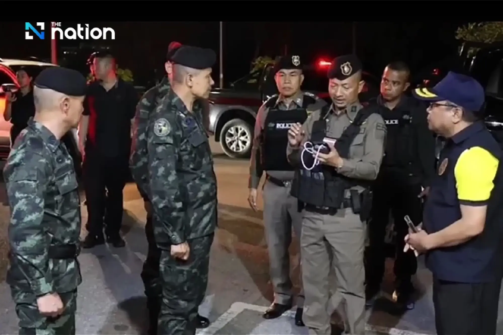 Fourth Army Area chief visits Yala after eight explosions, suspects pipe bombs