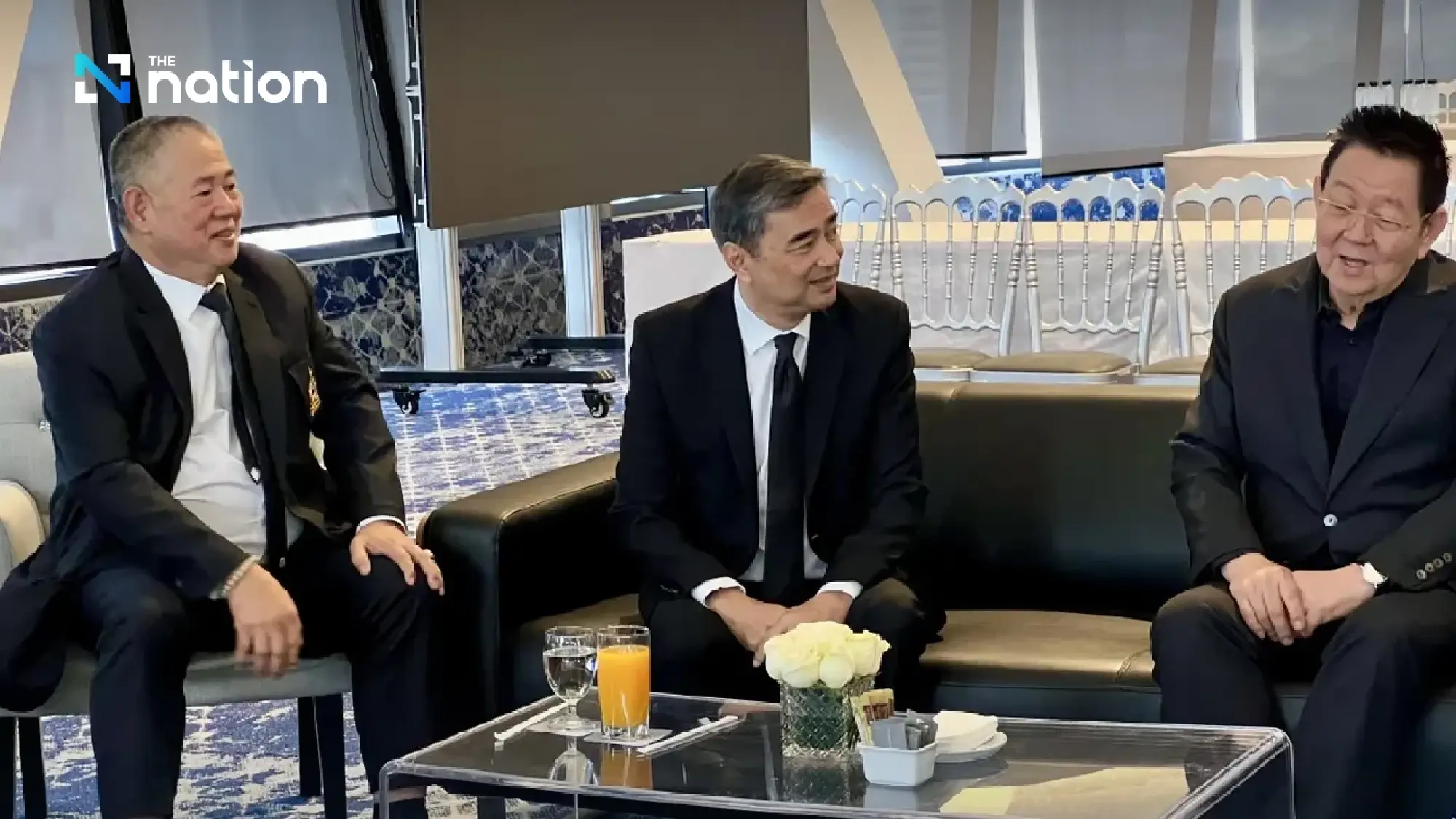 Abhisit offers 5 proposals for sustainable growth in Thai tourism