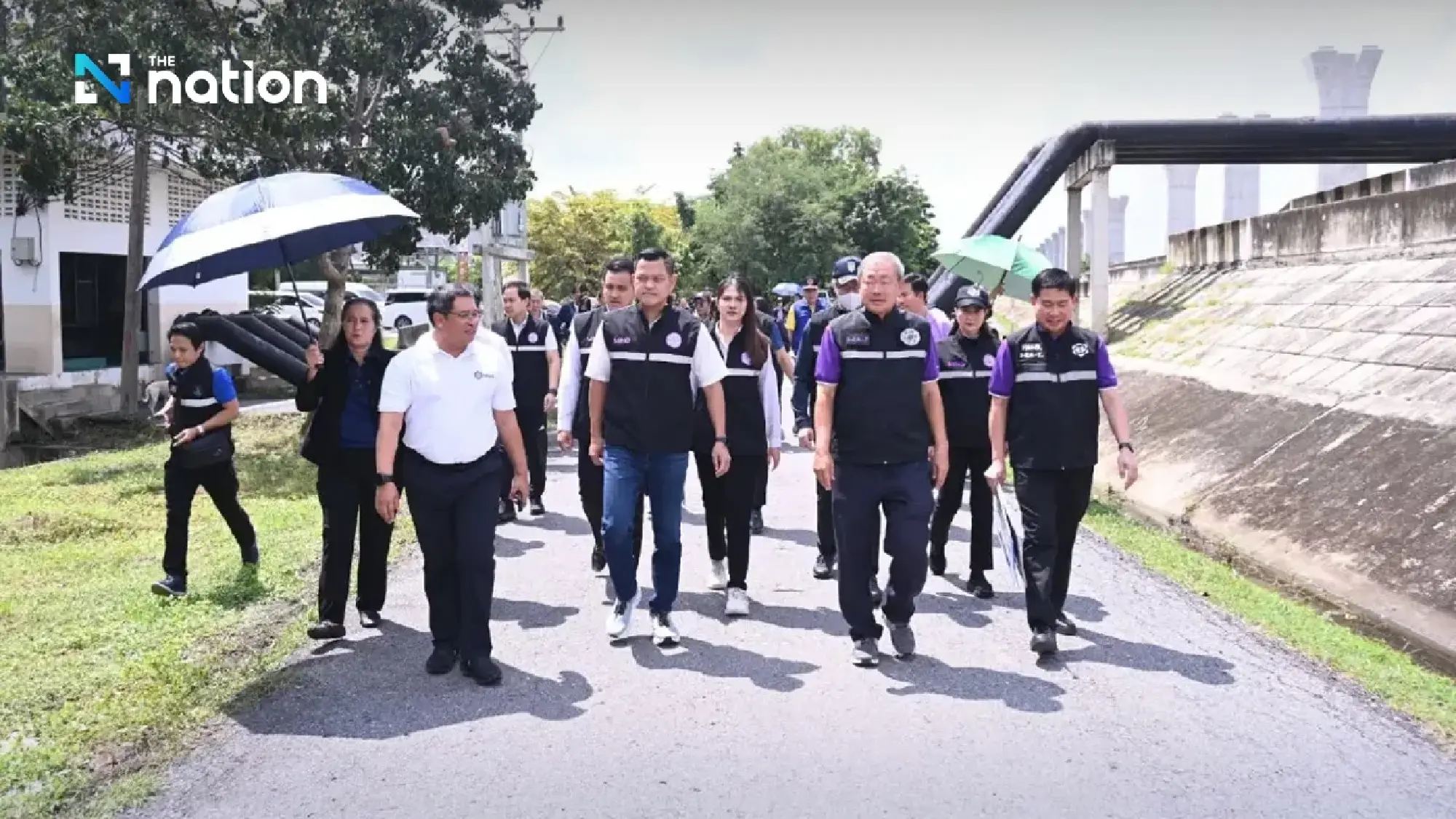 Industry minister assures investors Ayutthaya industrial estates are fully flood-proof