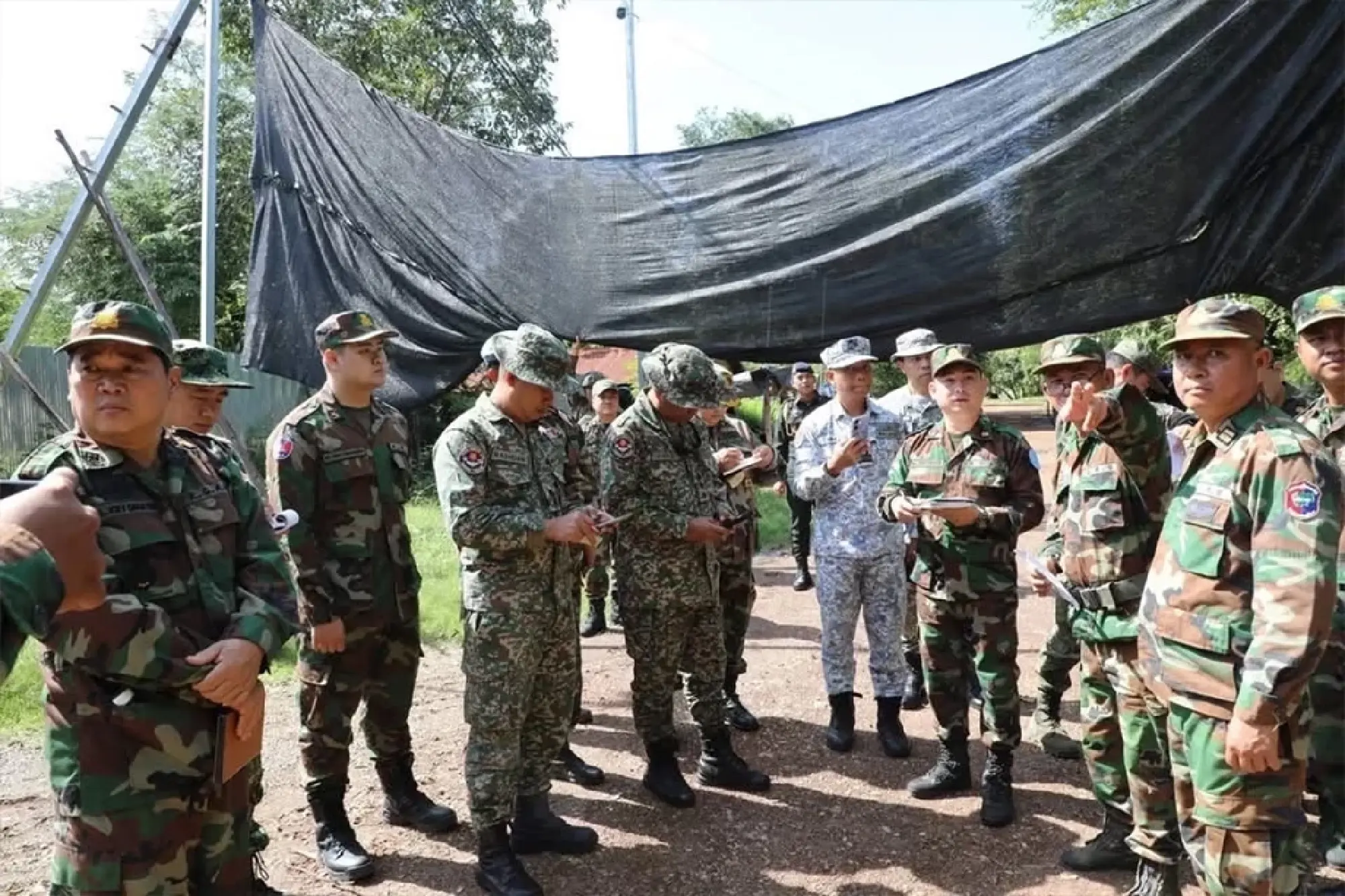 Cambodia escorts observer team to disputed border ahead of Thai eviction deadline