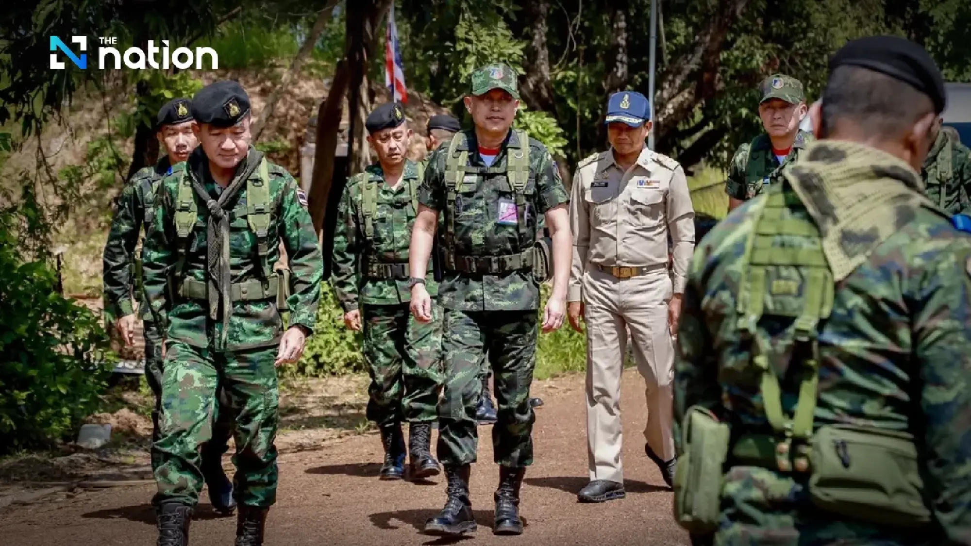 1st Army Region and Sa Kaeo governor clear landmines in Ban Nong Chan