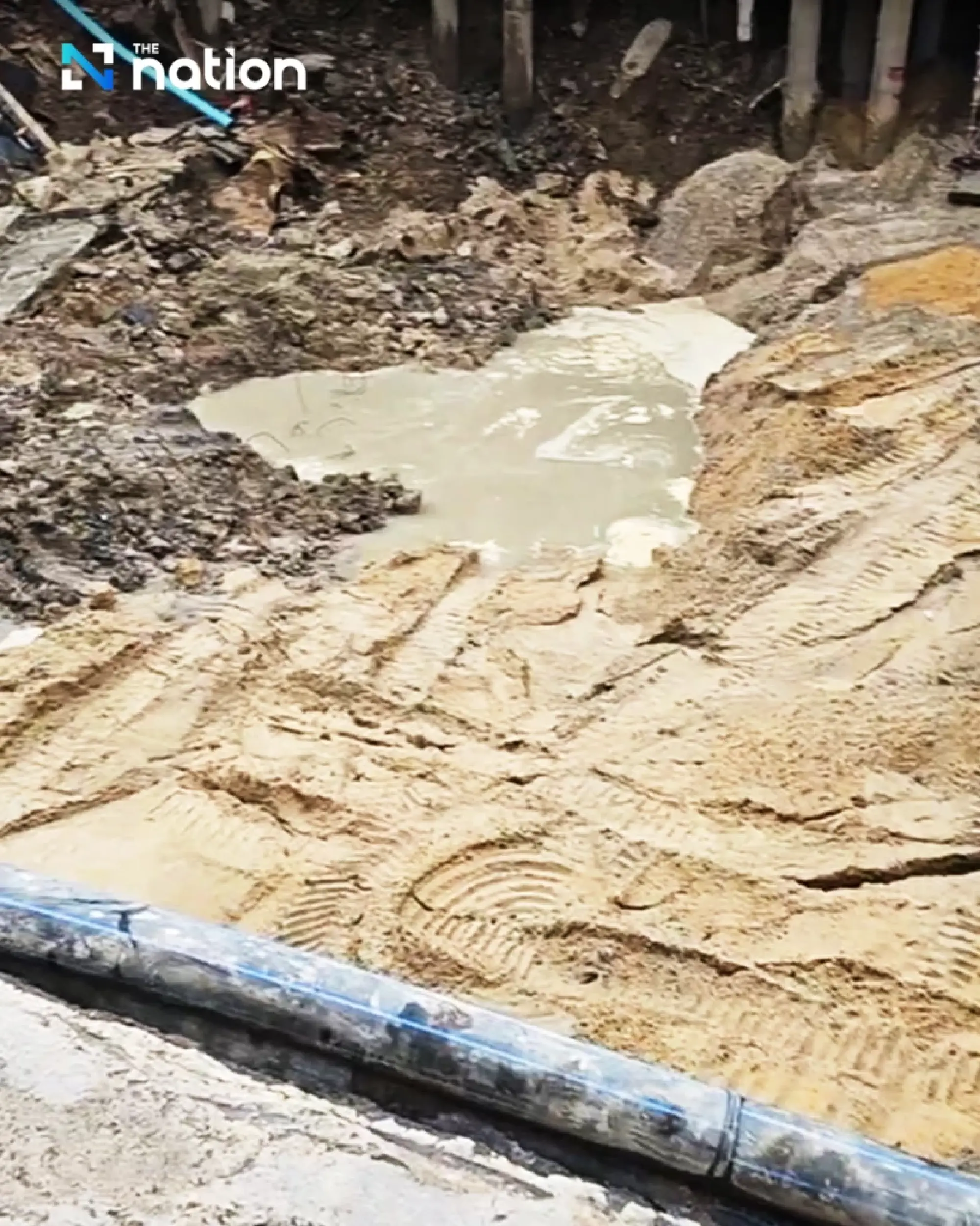 Progress on Sam Sen road sinkhole: Road expected to reopen in 6 days