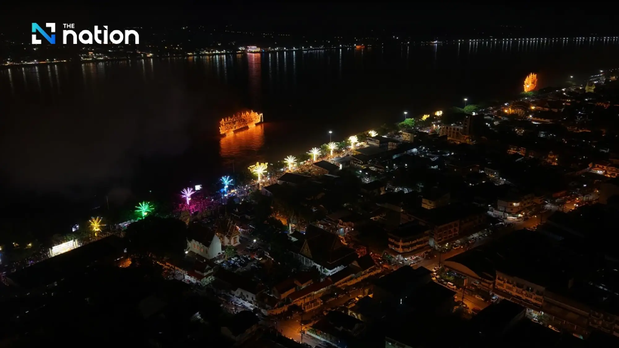 Hundreds of thousands flock to Nakhon Phanom for World Illuminated Boat Festival