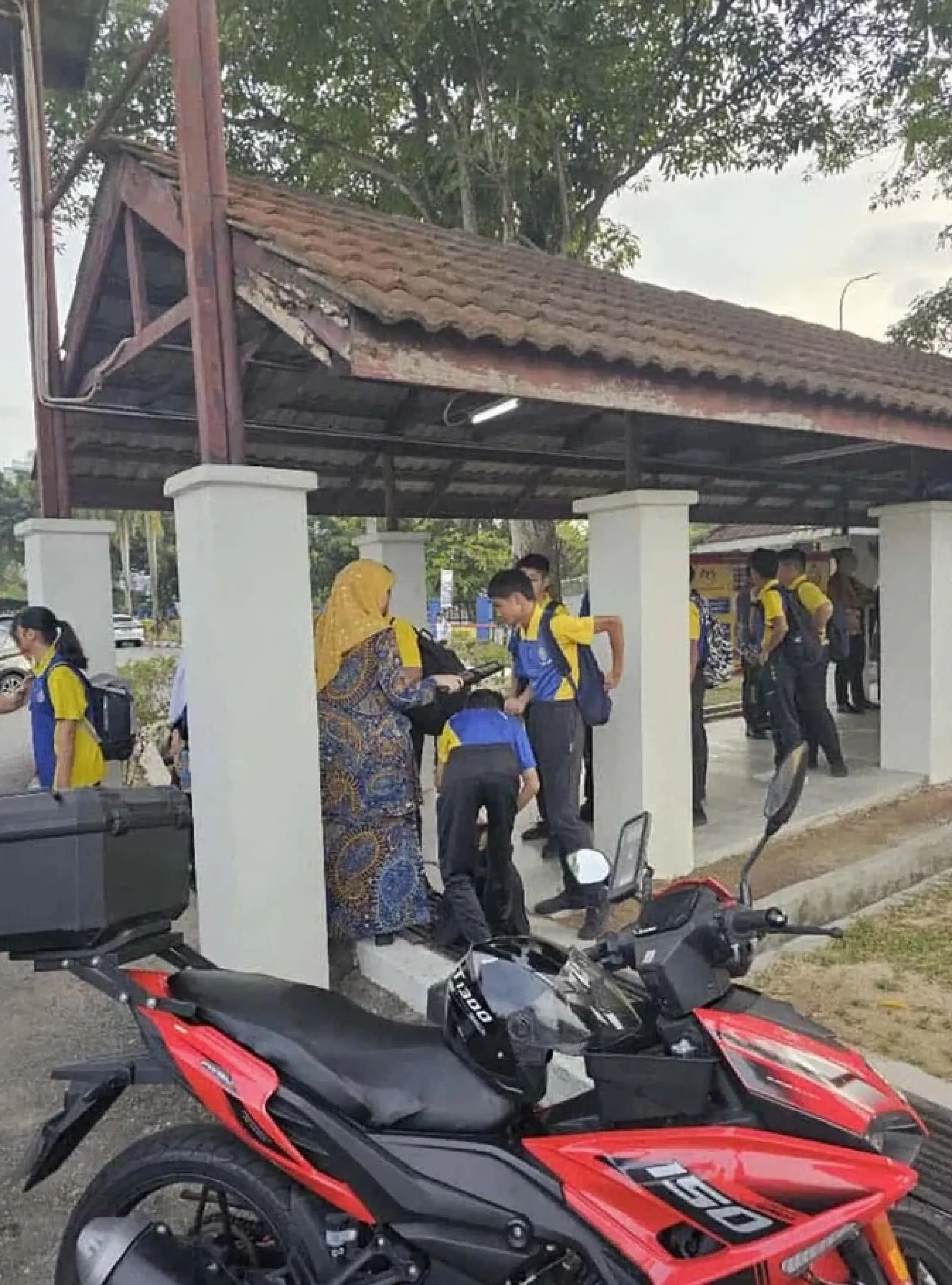 Malaysia weighs caning, tighter phone ban amid alarm over rising student violence in schools