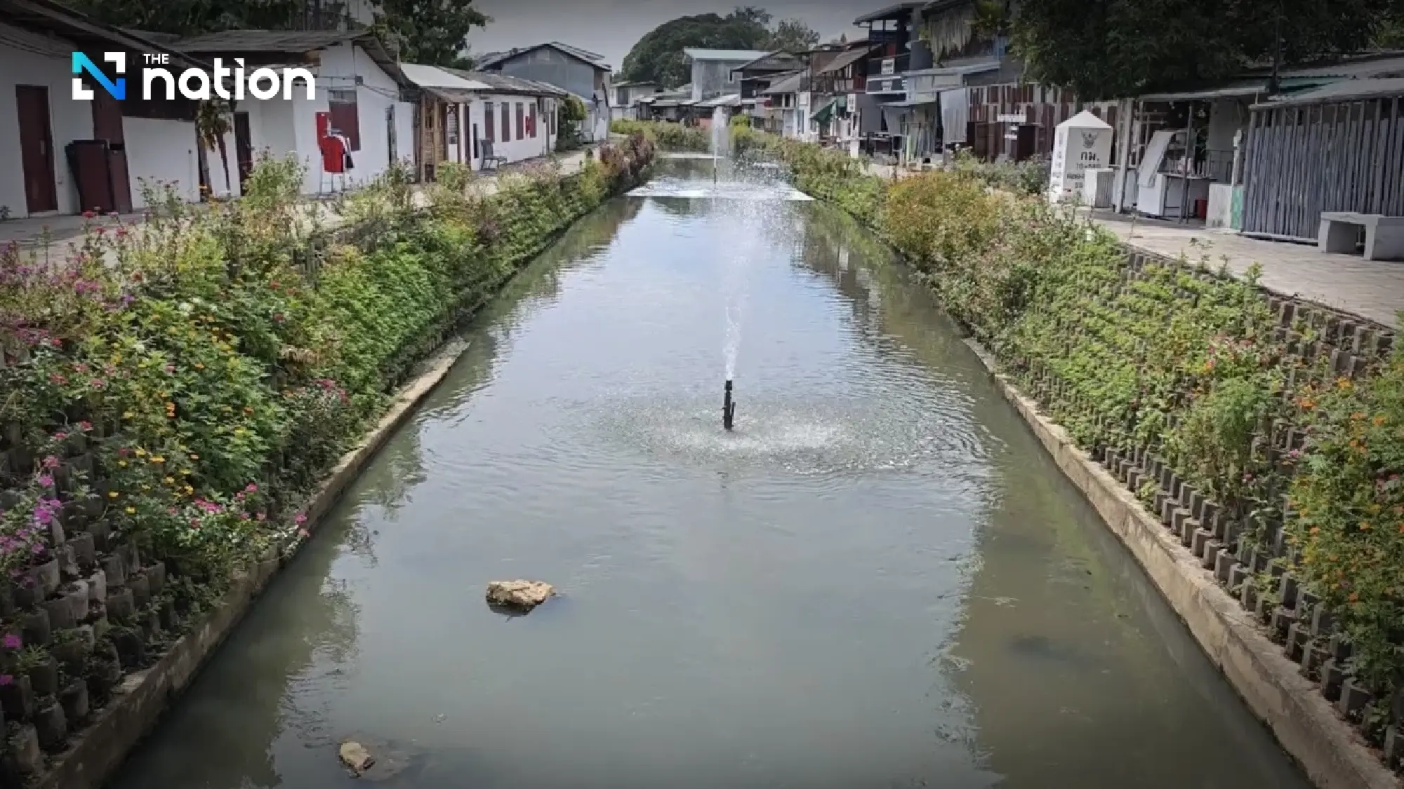 Mae Kha Canal in Chiang Mai suffers foul water, threatening tourism hotspot