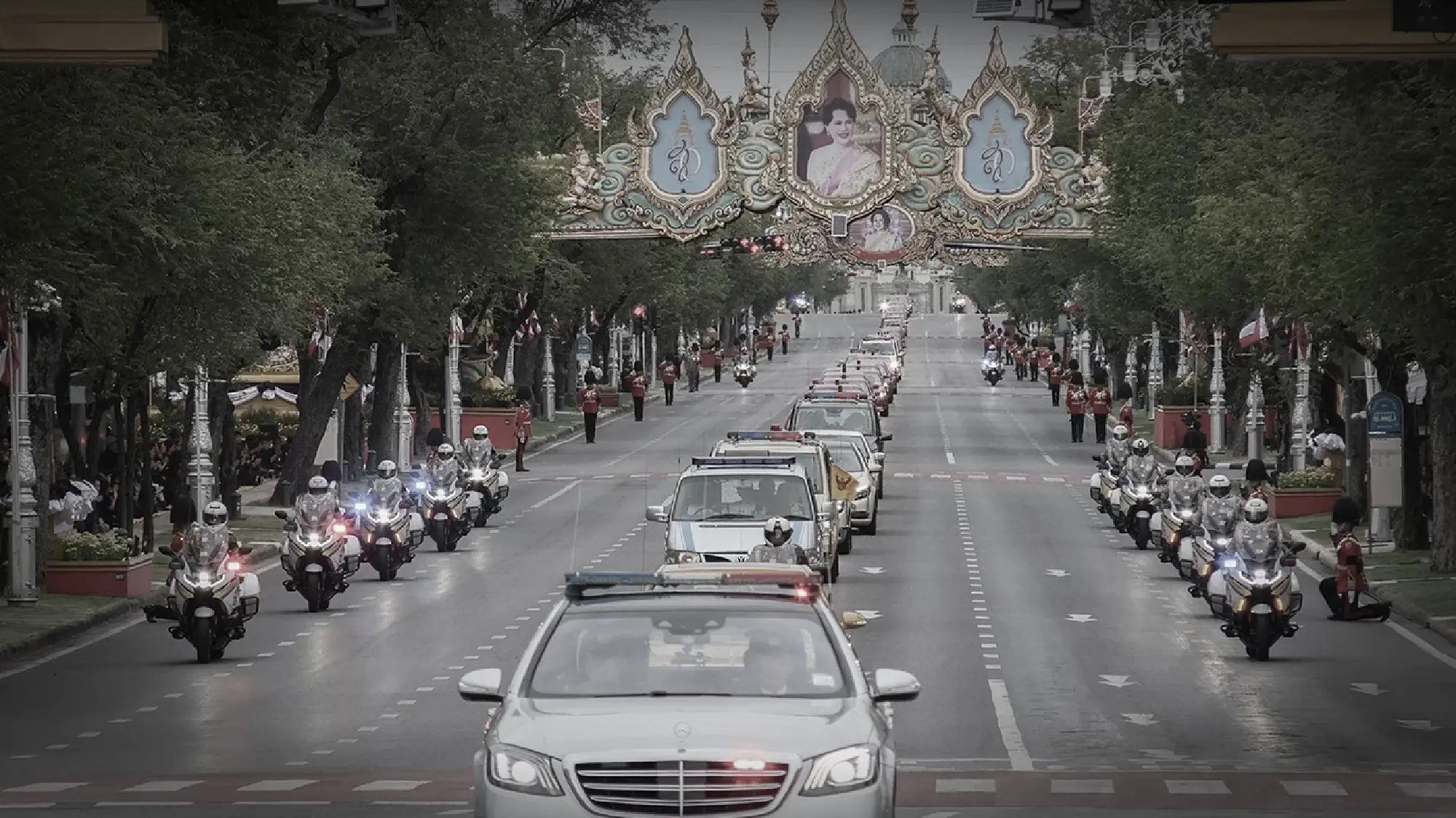 King and Queen Lead Solemn Procession for Queen Mother's Royal Remains