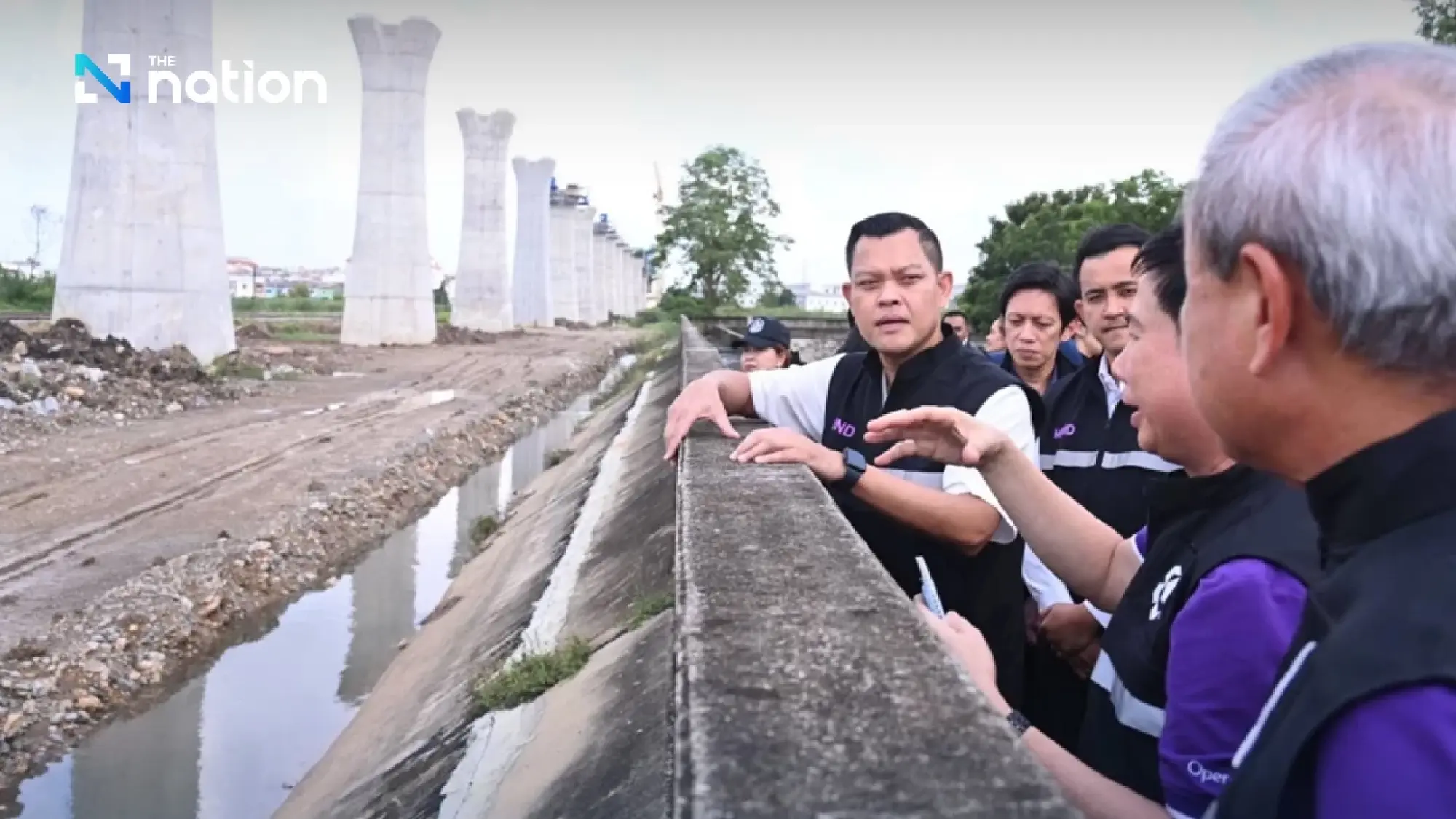 Industry minister assures investors Ayutthaya industrial estates are fully flood-proof