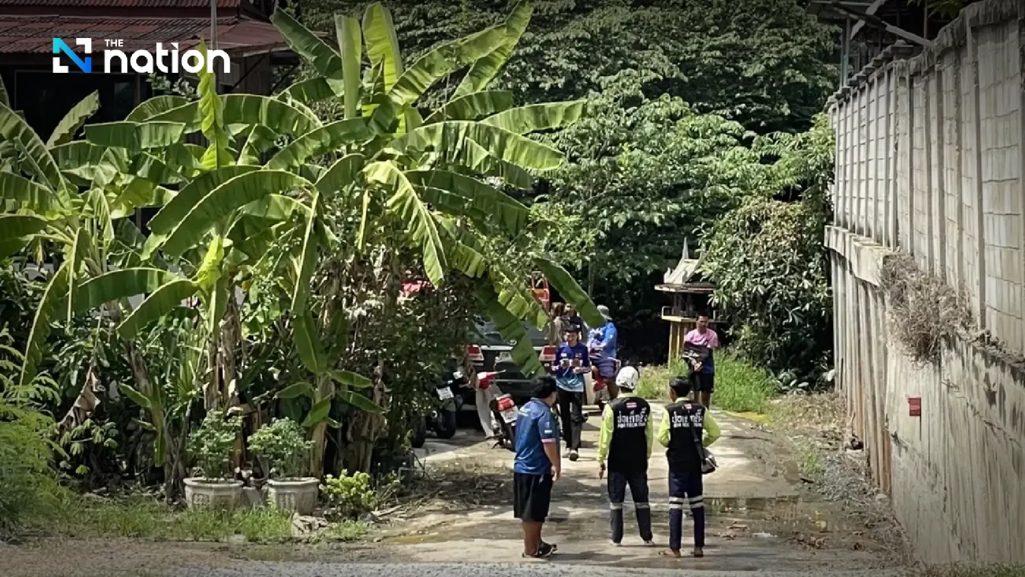 Fire at firework factory in Phosa, Ang Thong, residents evacuated amid ongoing explosions