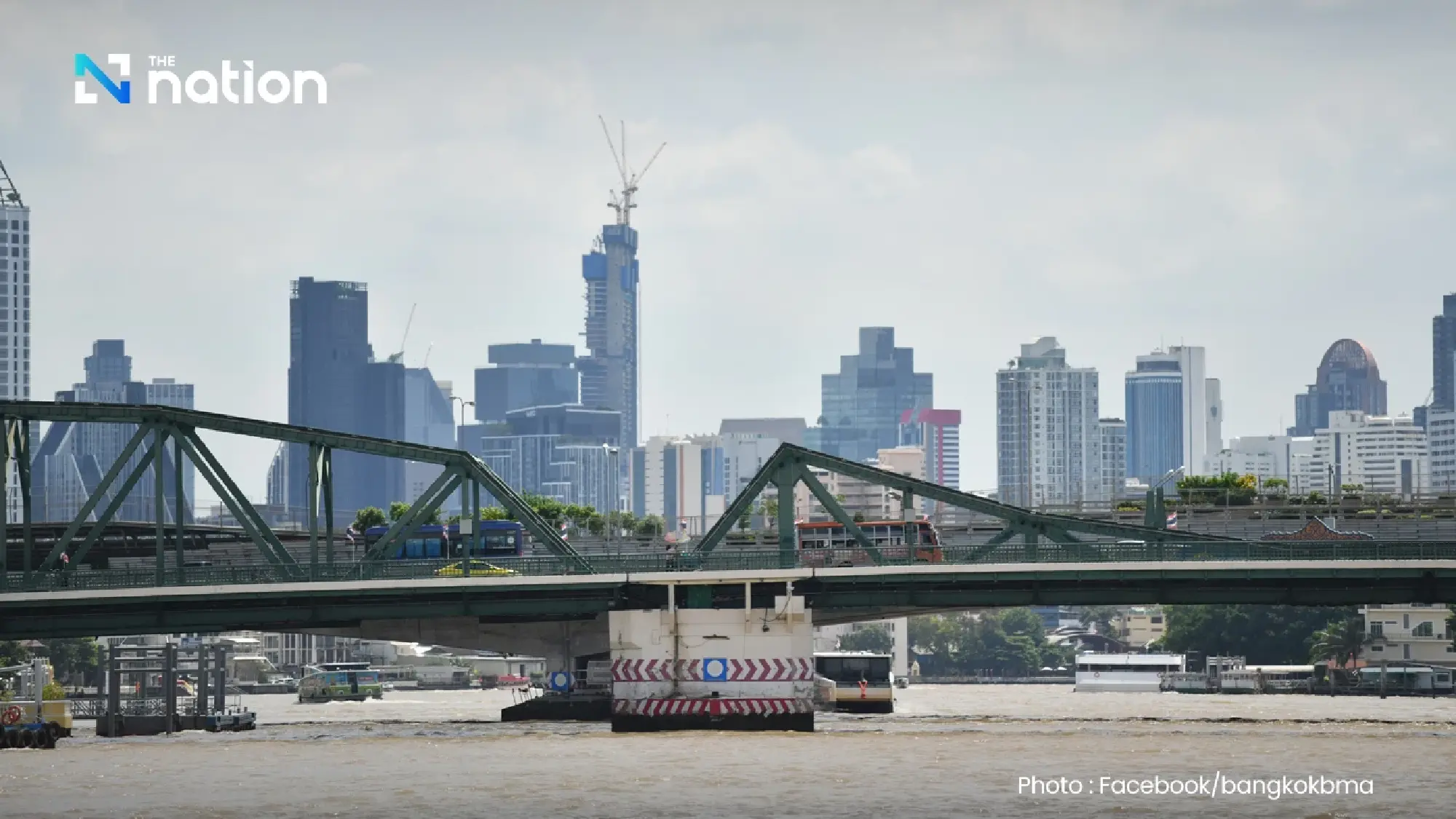 Chadchart unveils plans to prevent flooding in Bangkok