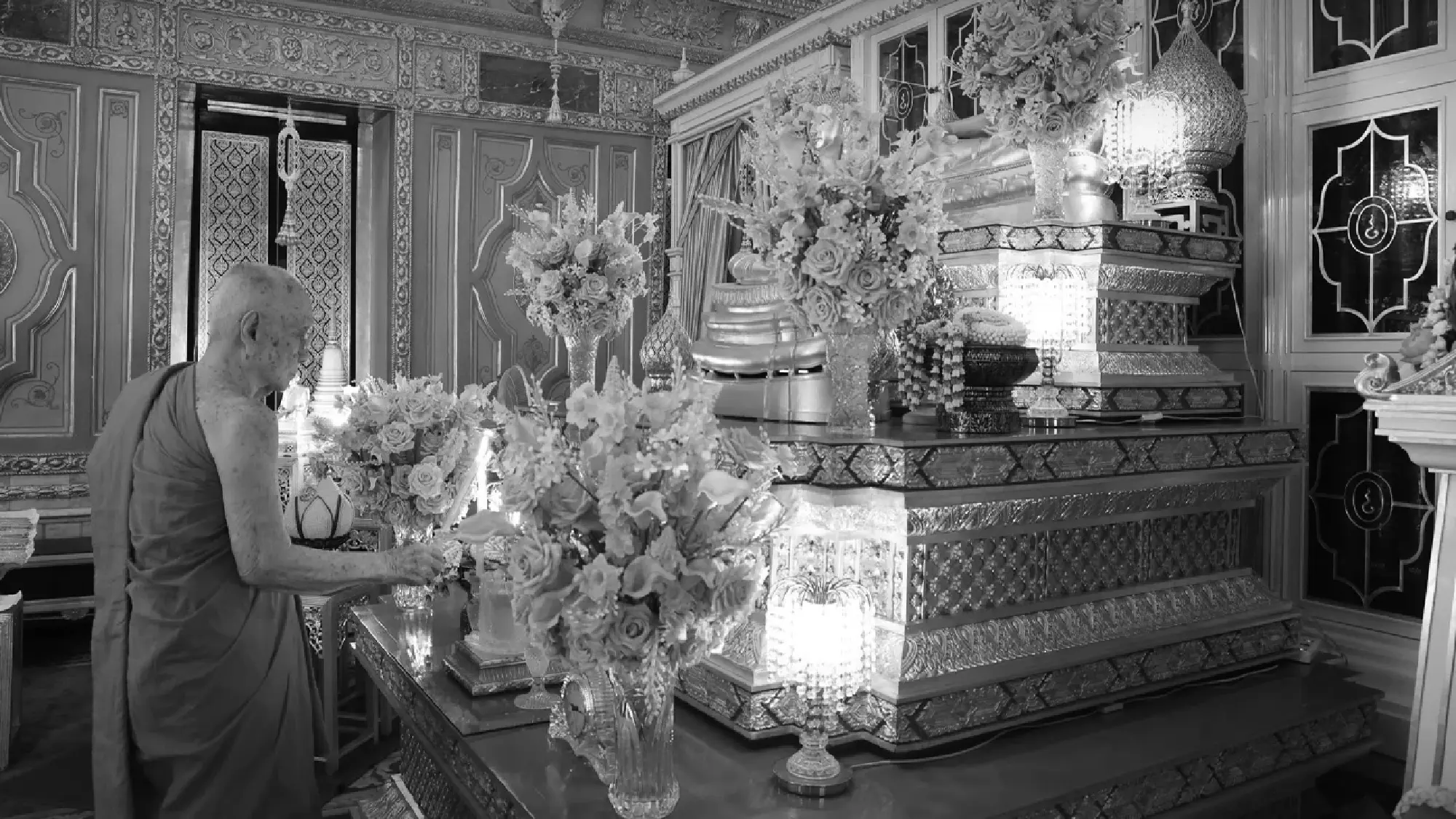 Supreme Patriarch performs merit-making ceremony for Her Majesty Queen Sirikit The Queen Mother