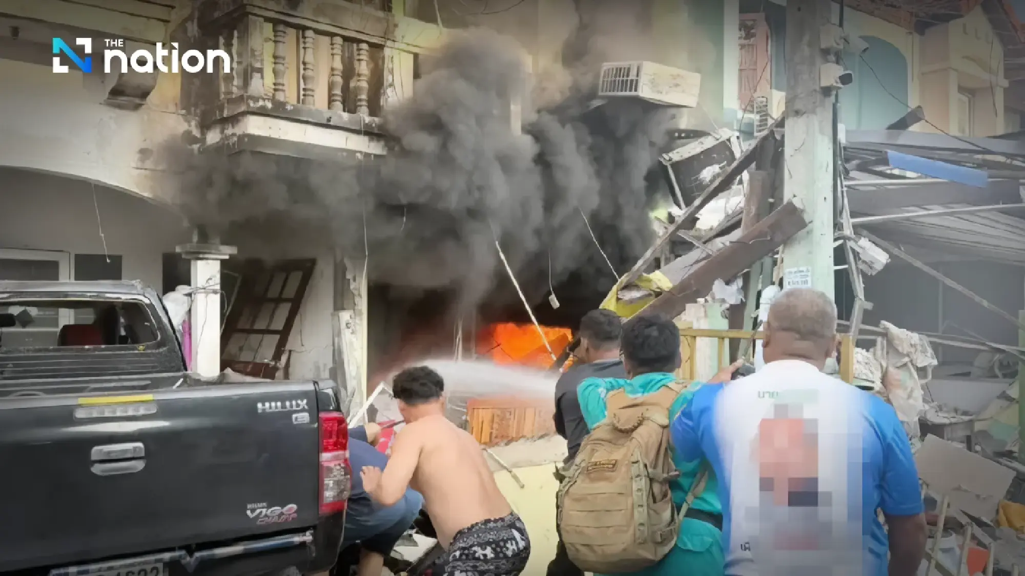 Gas explosion in Pathum Thani kills one, injures seven, damages several homes