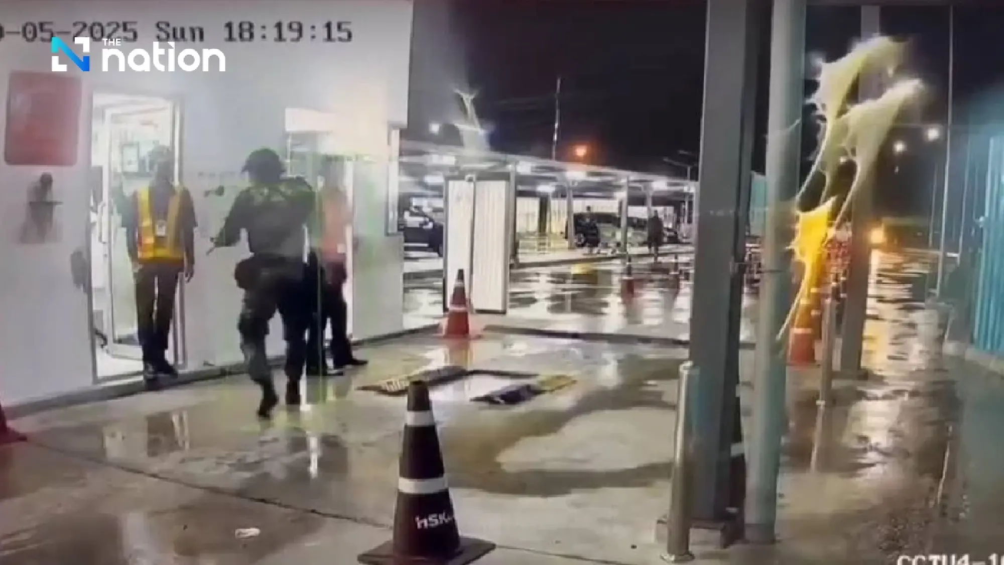 Armed gang robs gold shop in Narathiwat mall, steals 6 kilograms of gold