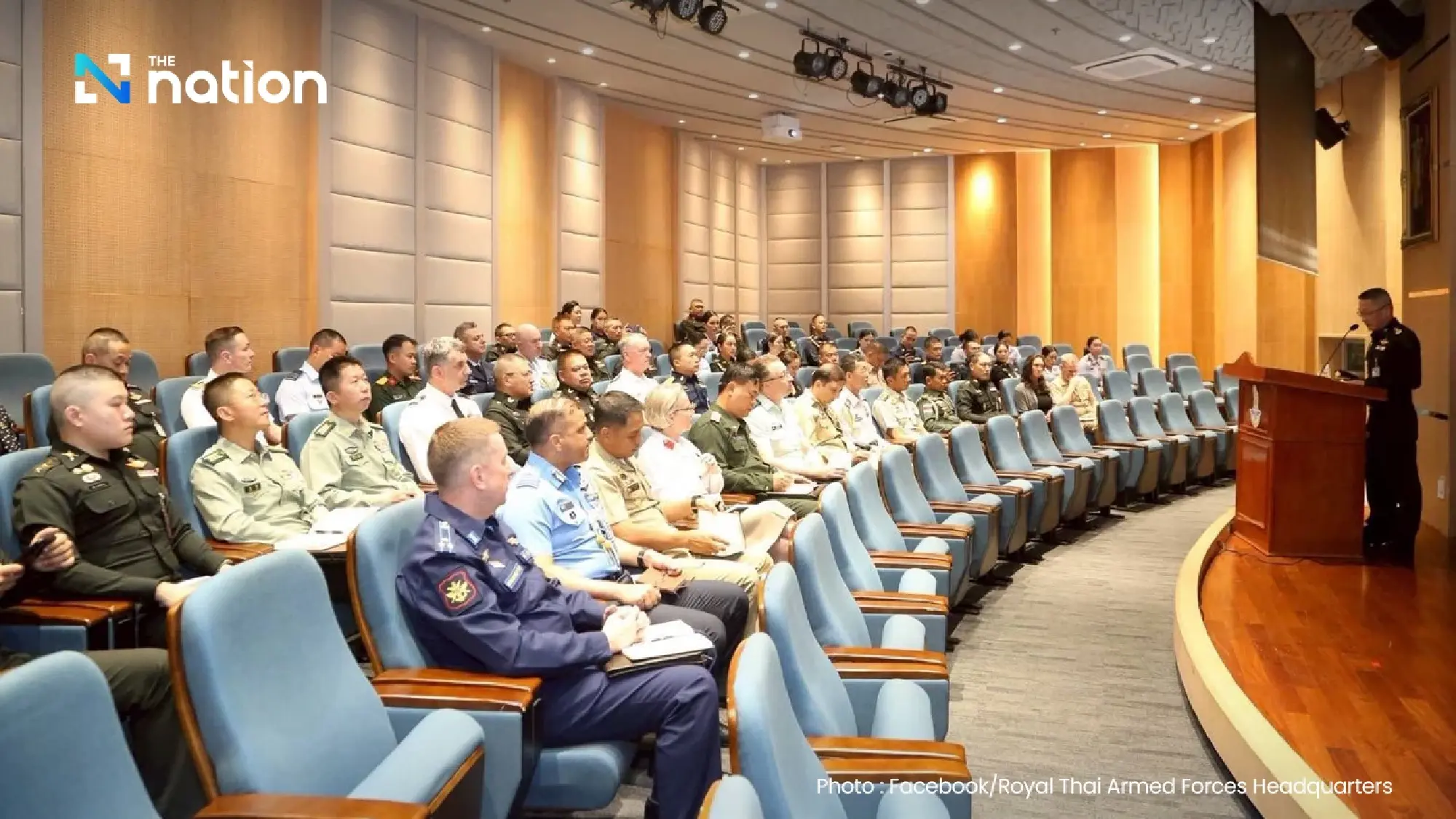 Thai Armed Forces present seized Cambodian soldier’s mobile phone to foreign defence attachés as evidence