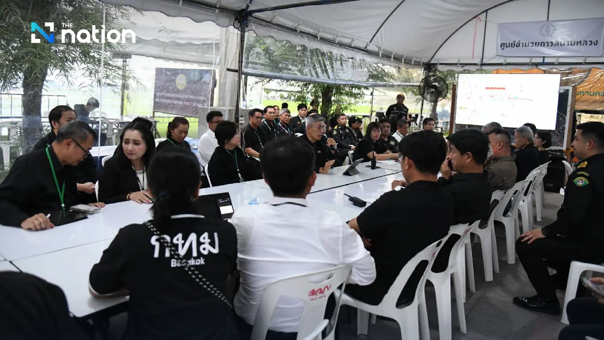 Over 15,000 mourners pay respects to Queen Mother’s royal remains at the Grand Palace