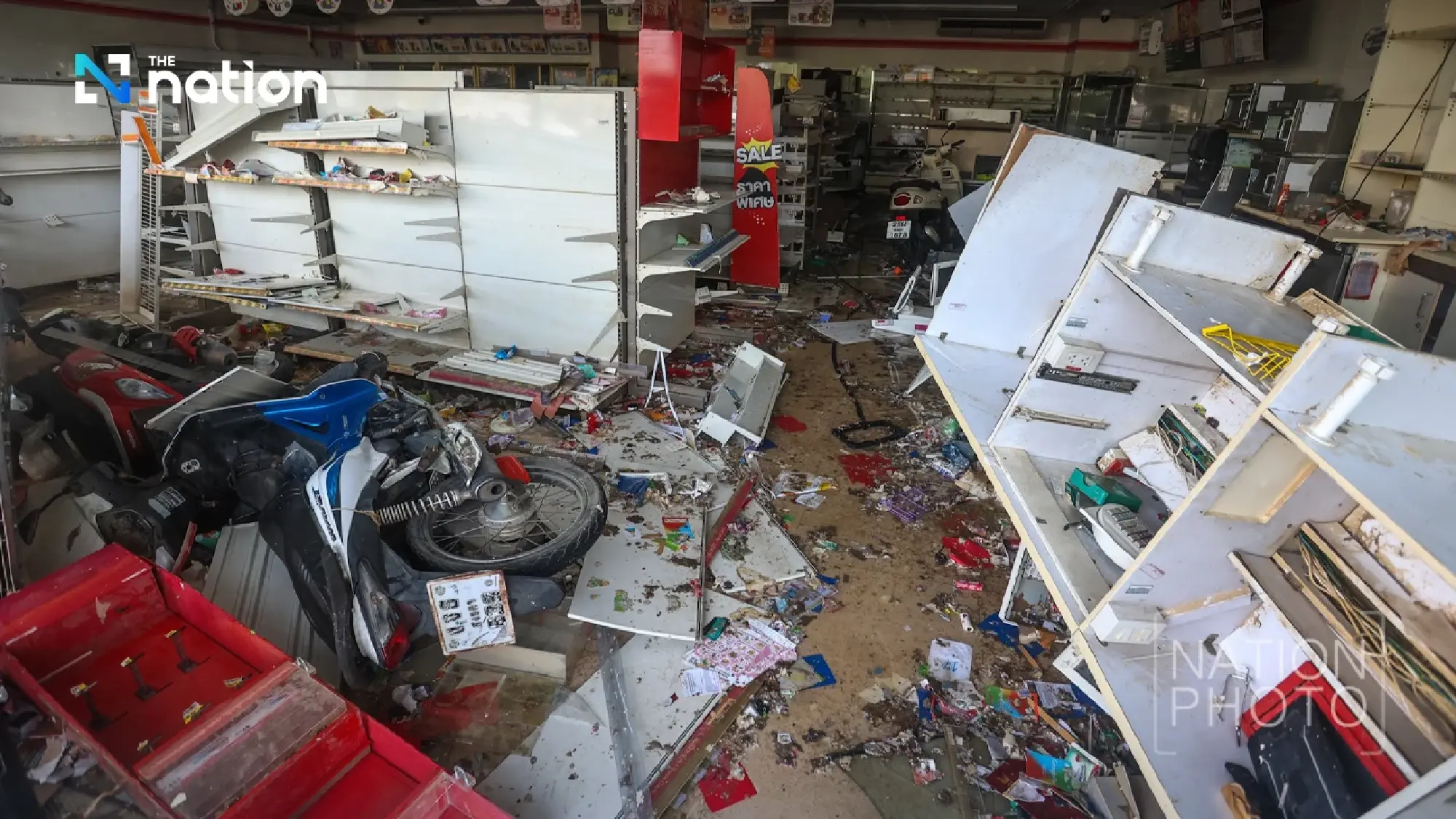 Insurance, car makers, and real estate rush to aid southern flood victims