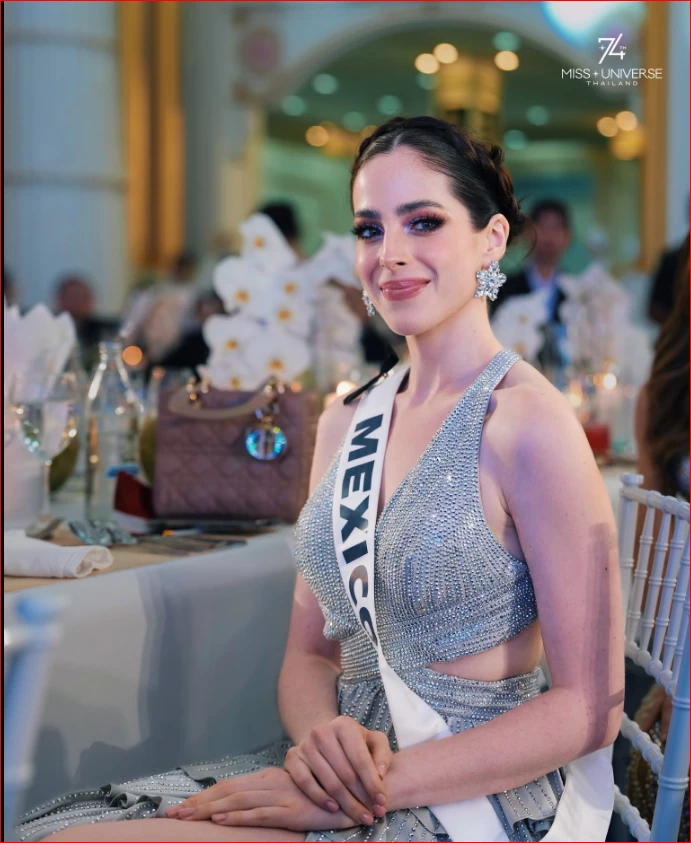 Fátima Bosch cùng các thí sinh khác tại Miss Universe 2025