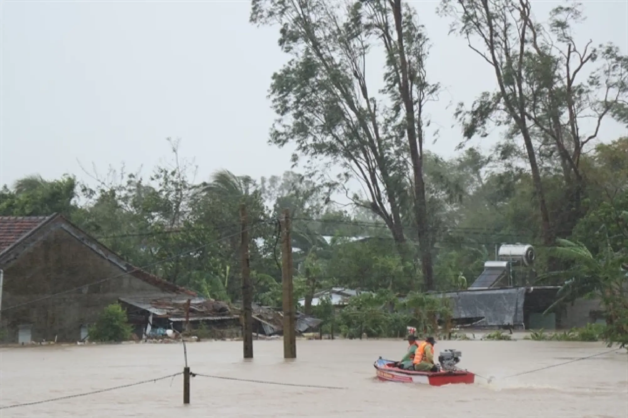 Floods in central Vietnam leave 68 dead and missing, economic losses tops $340 million