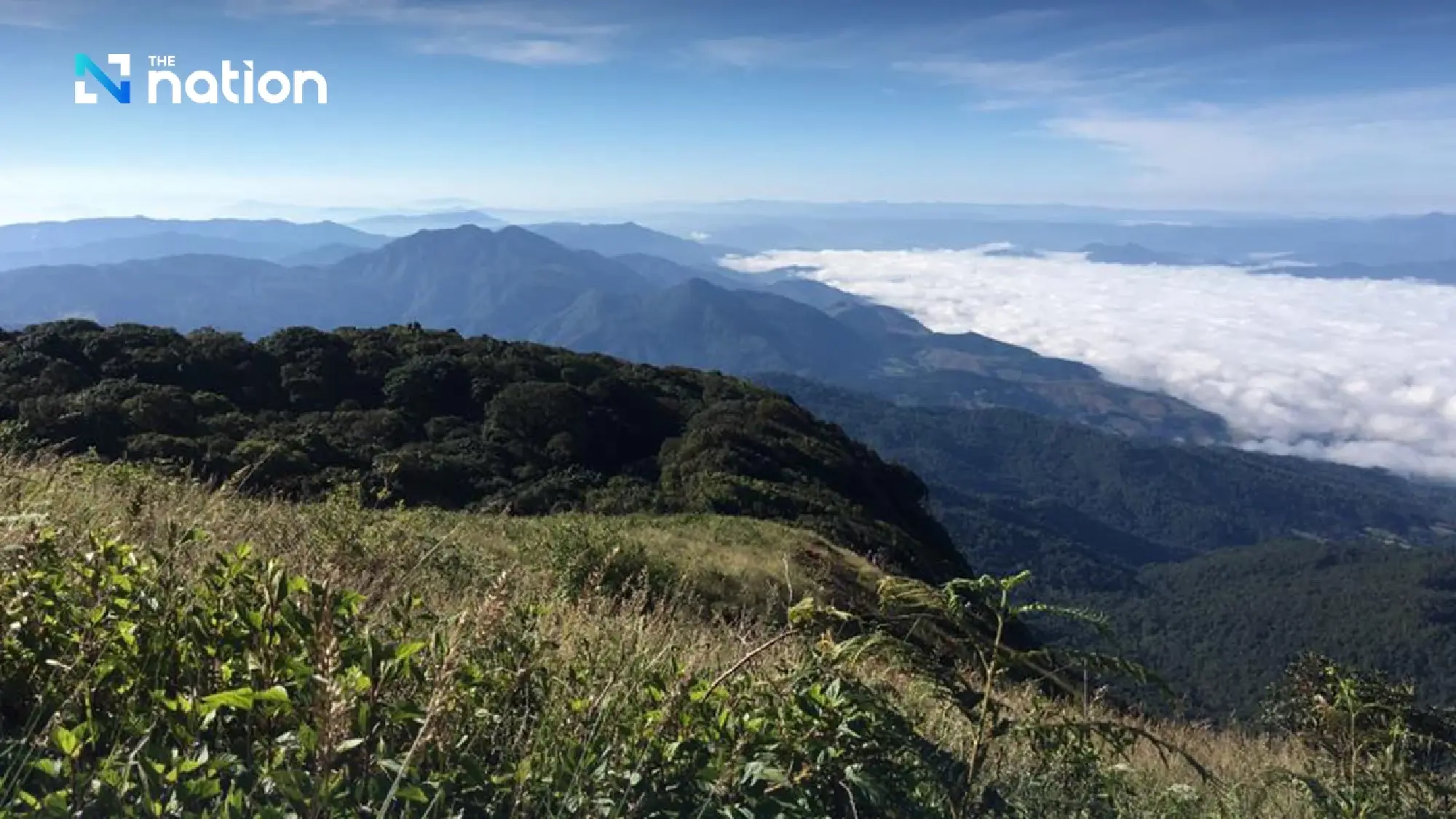 Cold weather persists in northern and northeastern Thailand, with lows of 10°C; Bangkok sees cool morning fog.
