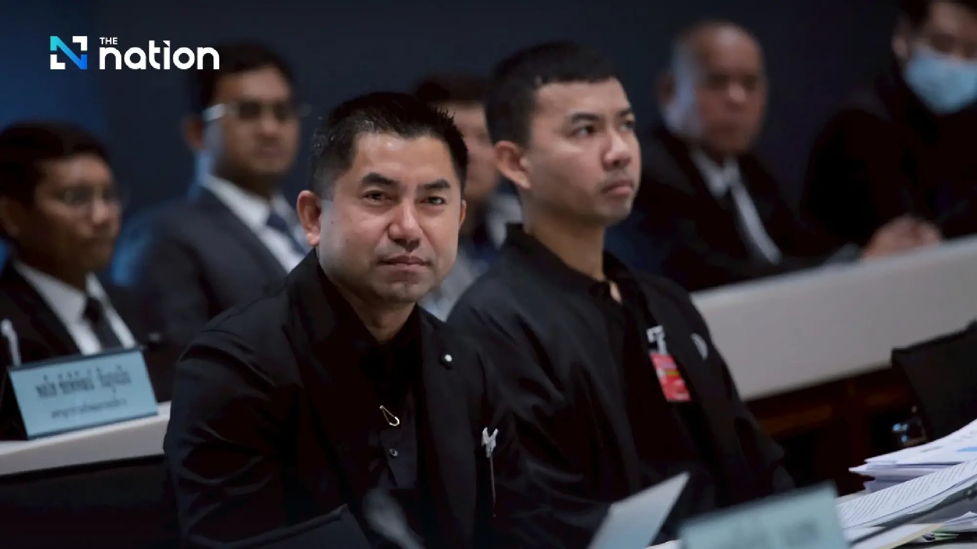 Surachet submits ‘evidence’ against 30 police officers to House committee