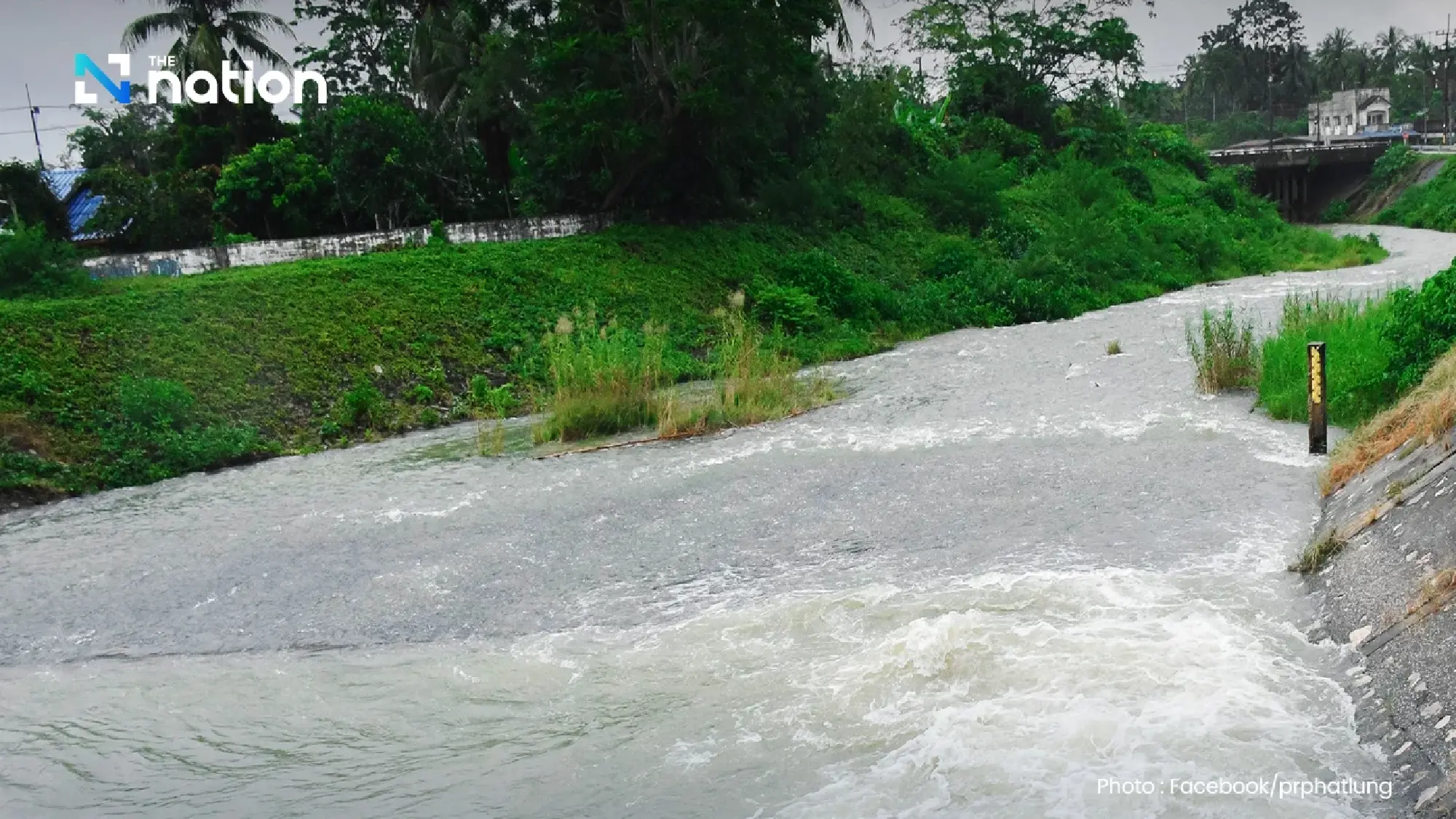 Highest flood alert issued in Phatthalung as heavy rain continues; 17 schools closed