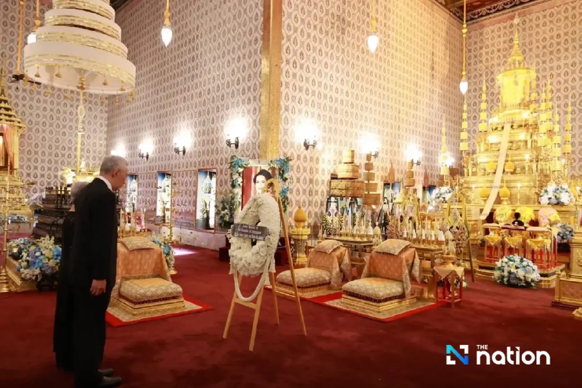 PM Anutin welcomes Singapore’s Lee Hsien Loong on royal condolence visit