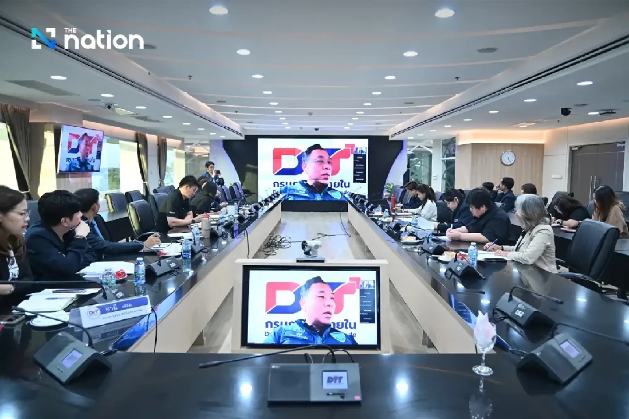 Suphajee teams up with suppliers to offer 80% discounts on home repair items & services in flood-affected south