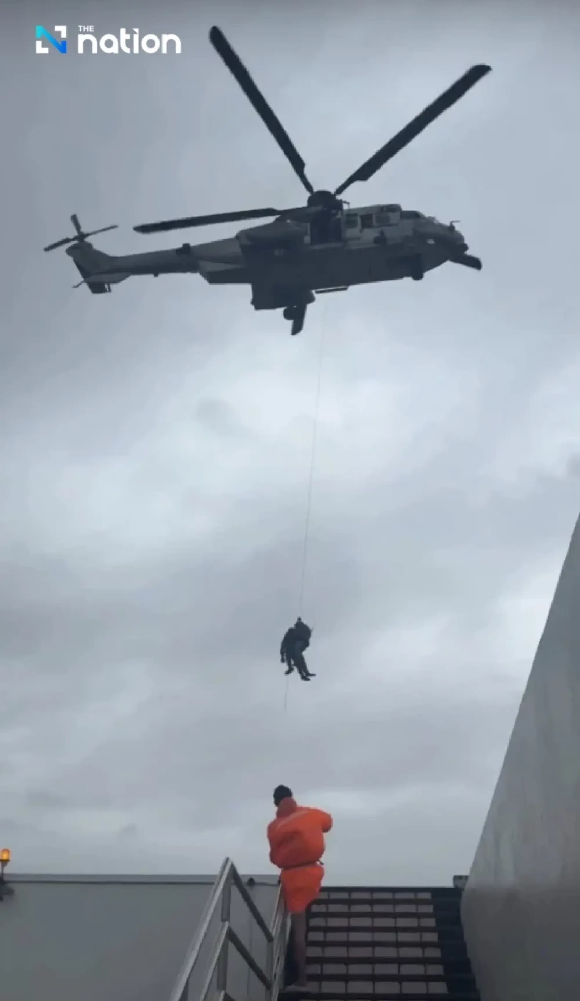 RTAF and Police helicopters airlift operations in Hat Yai flood crisis