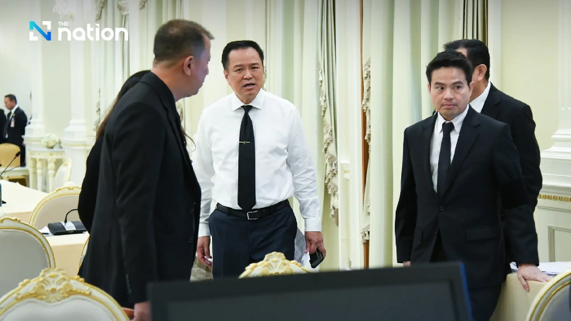 Paradorn admits government misjudged Hat Yai flood situation, vows lessons learned