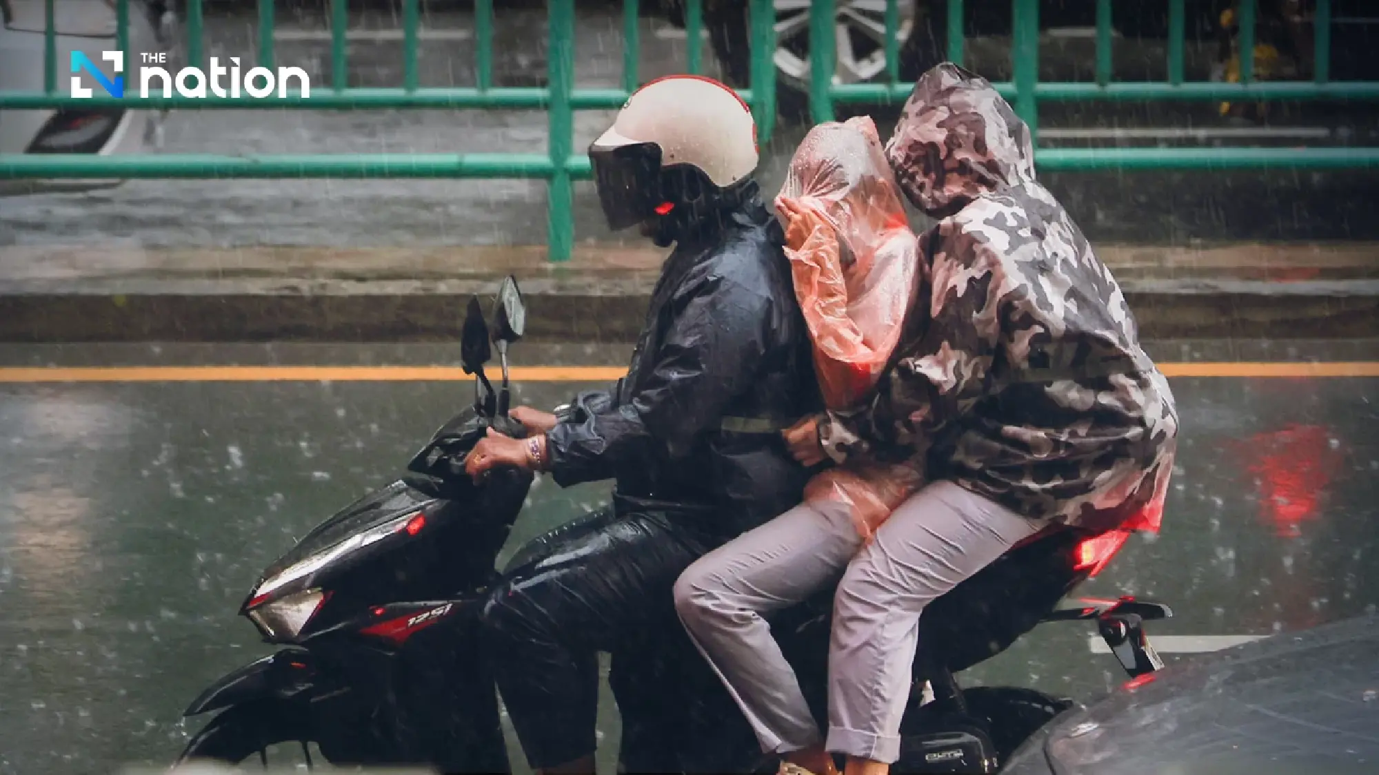 Cool mornings in the North, scattered rains ease across Thailand