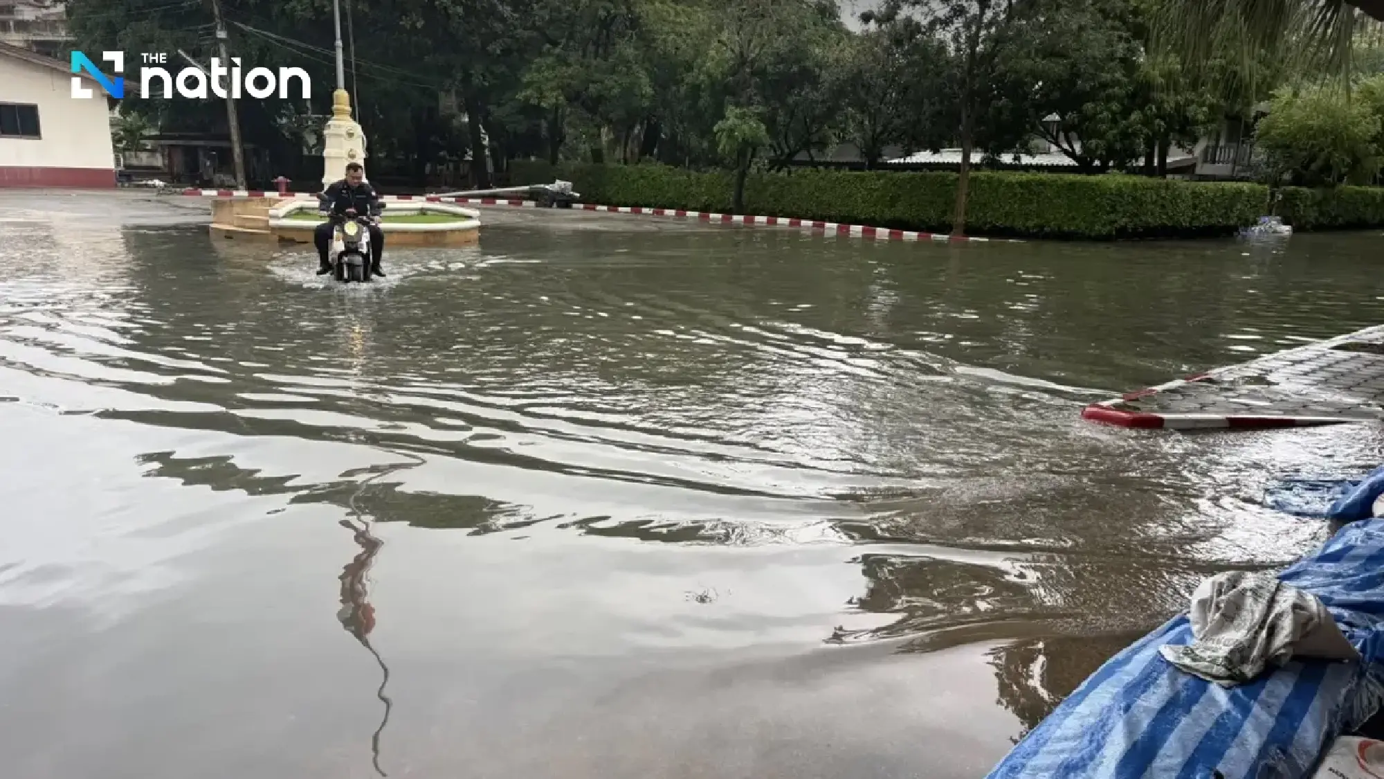 Flooding forces closure of Bangkok Remand Prison and railway side road tunnel