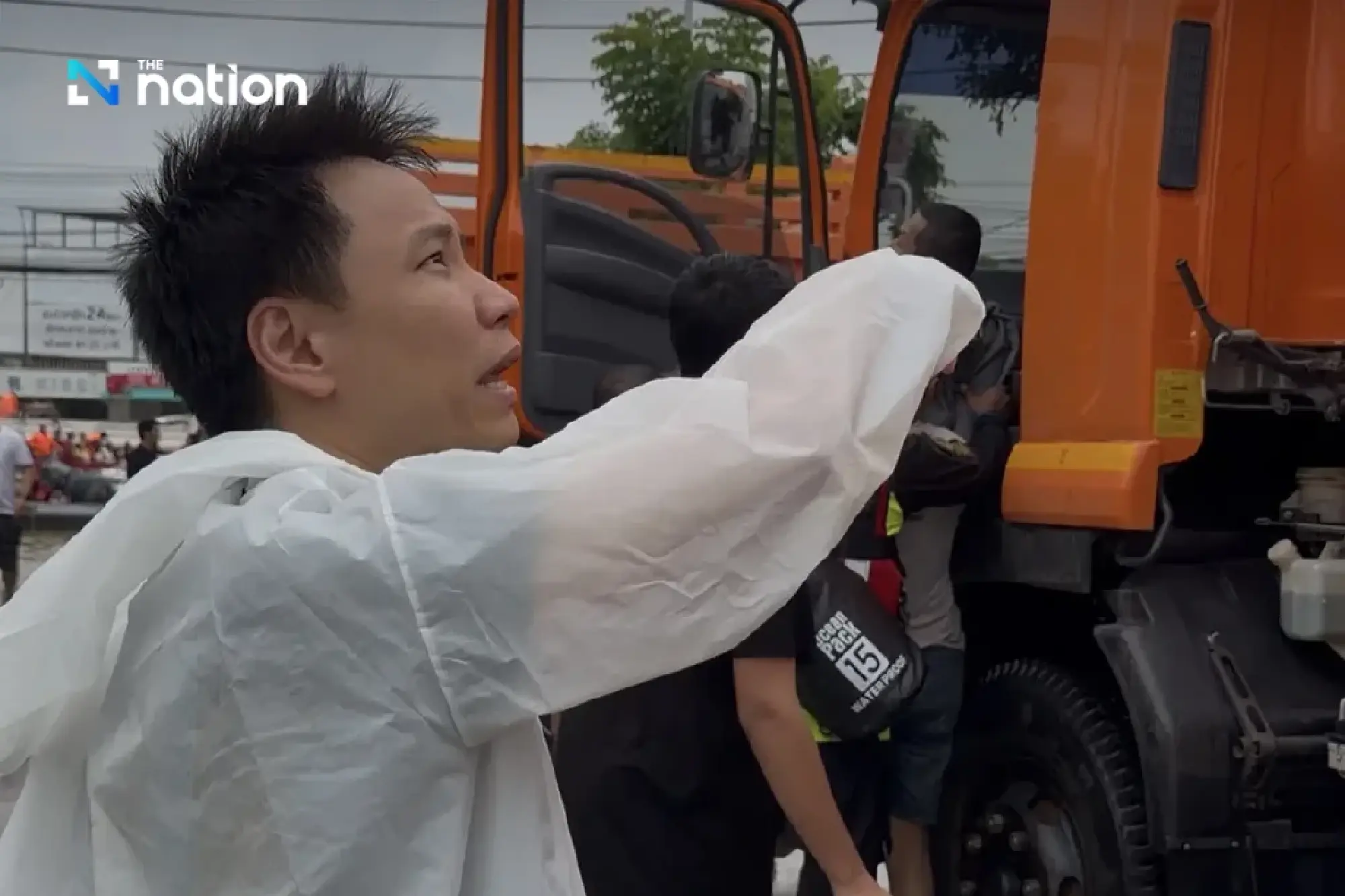 Floods in southern Thailand ease with 1,812 tourists safely assisted 