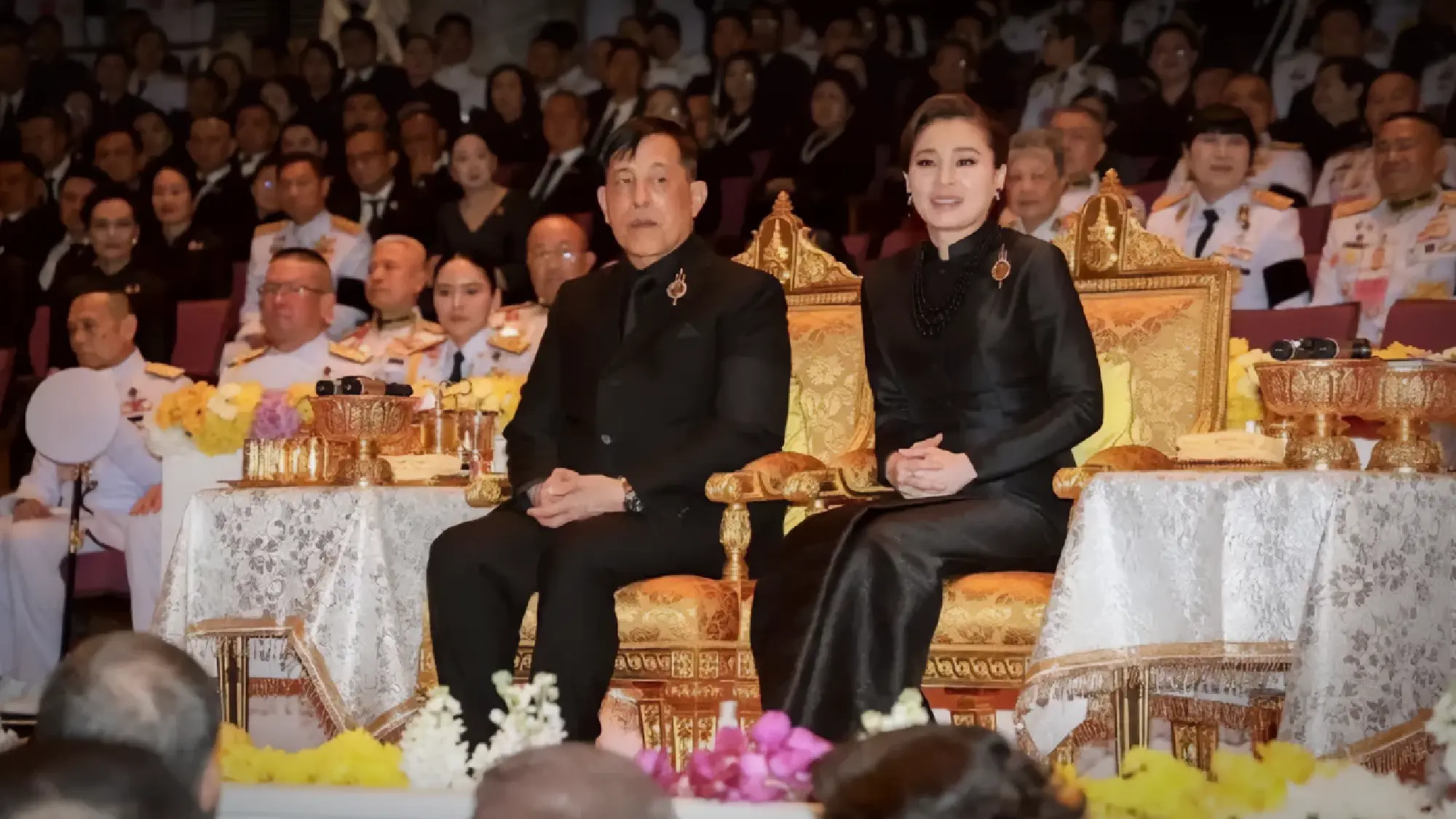 Their Majesties attend premiere of Khon performance Ramakien: Sathyapalee at Thailand Cultural Centre